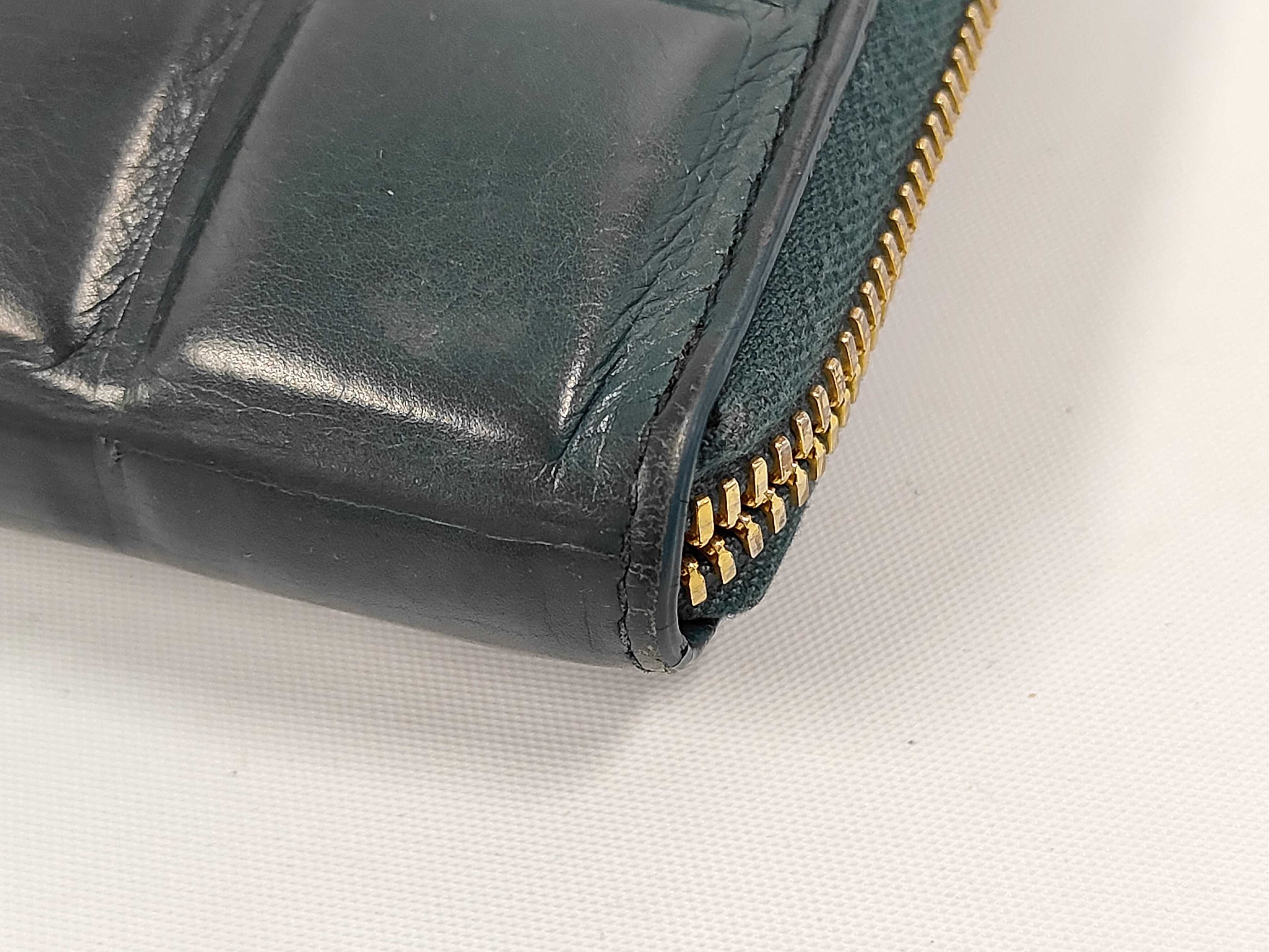 Padded Round Wallet — view 4