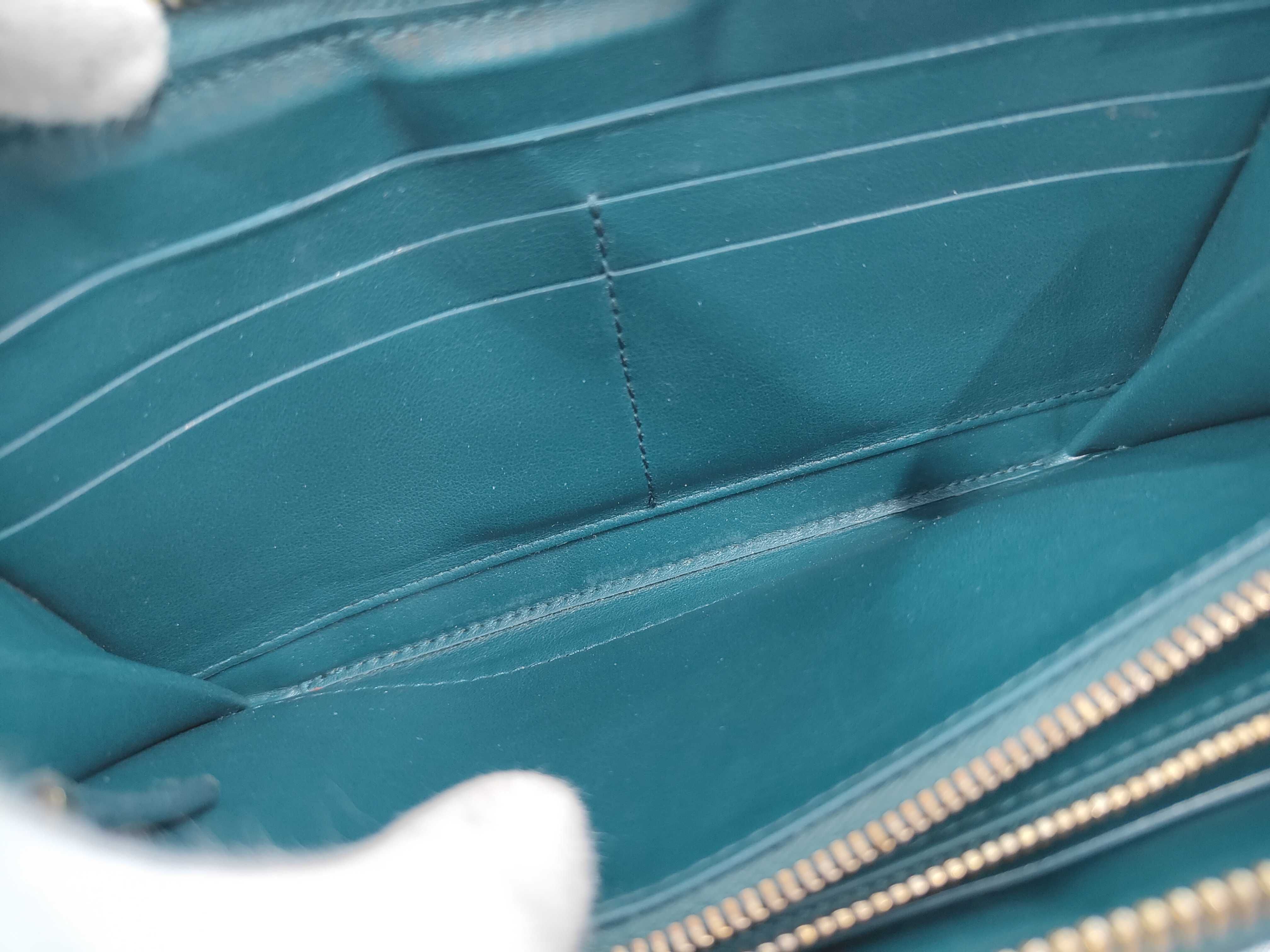 Padded Round Wallet — view 6
