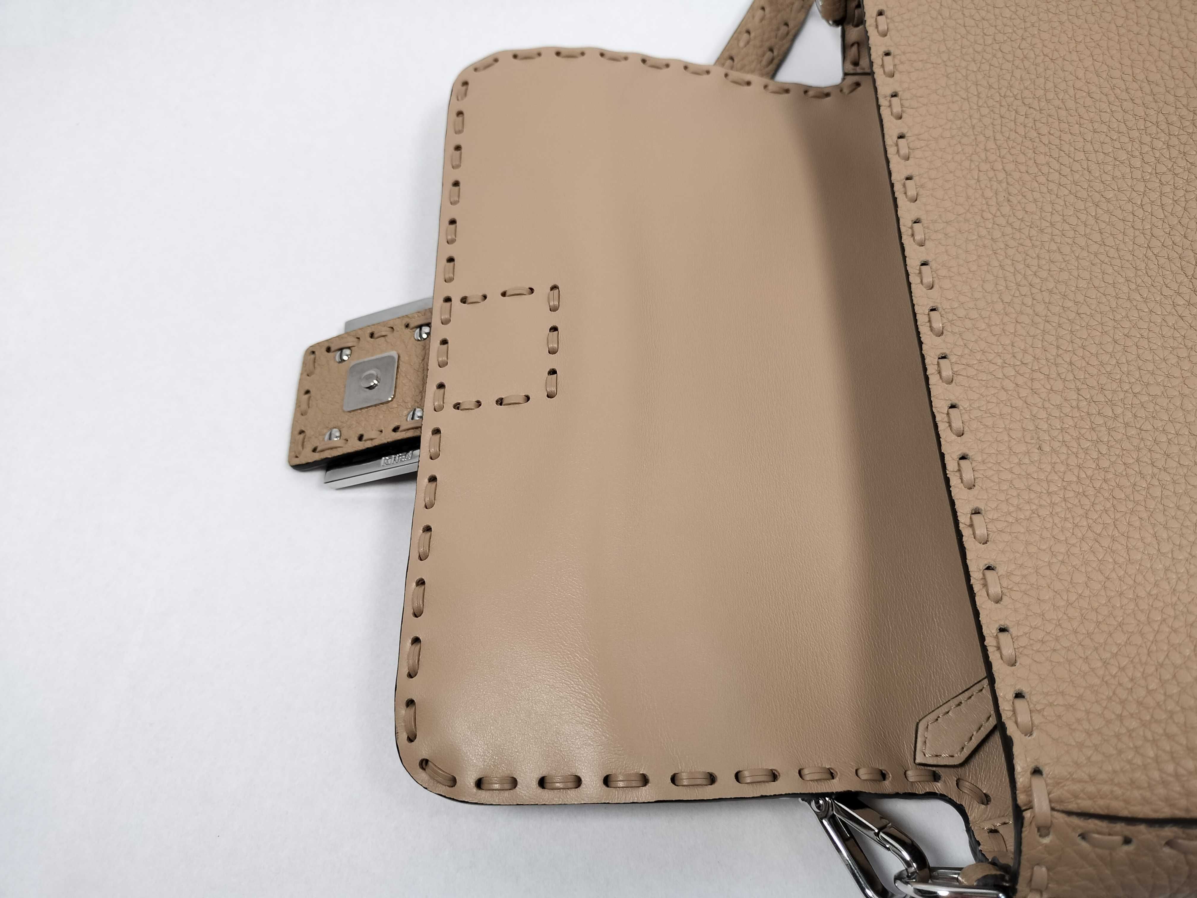 Mamma Fendi Selleria Mamma Bucket Handbag (Accessories: Box) — view 8