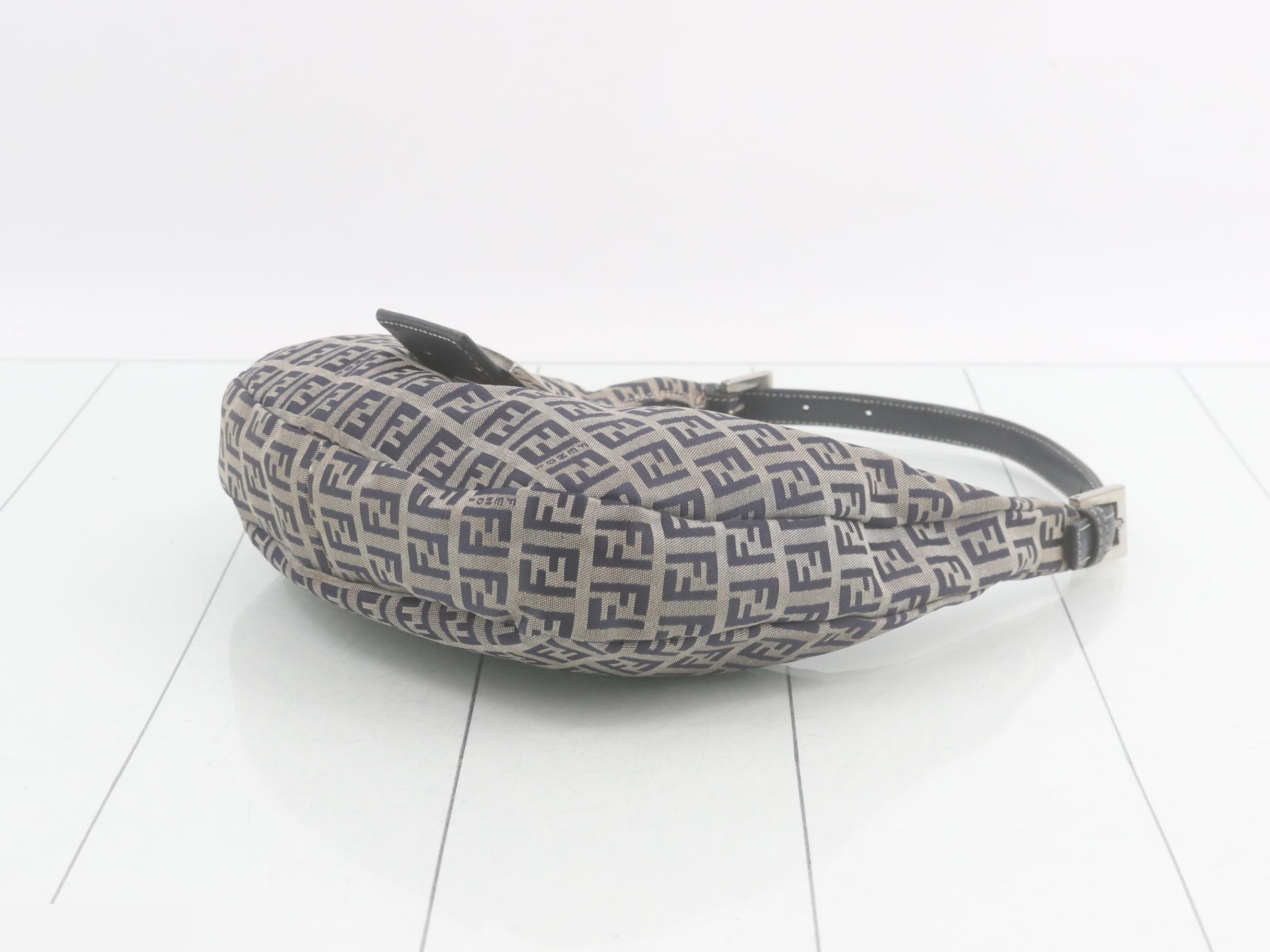 Zucchino Shoulder Bag — view 6