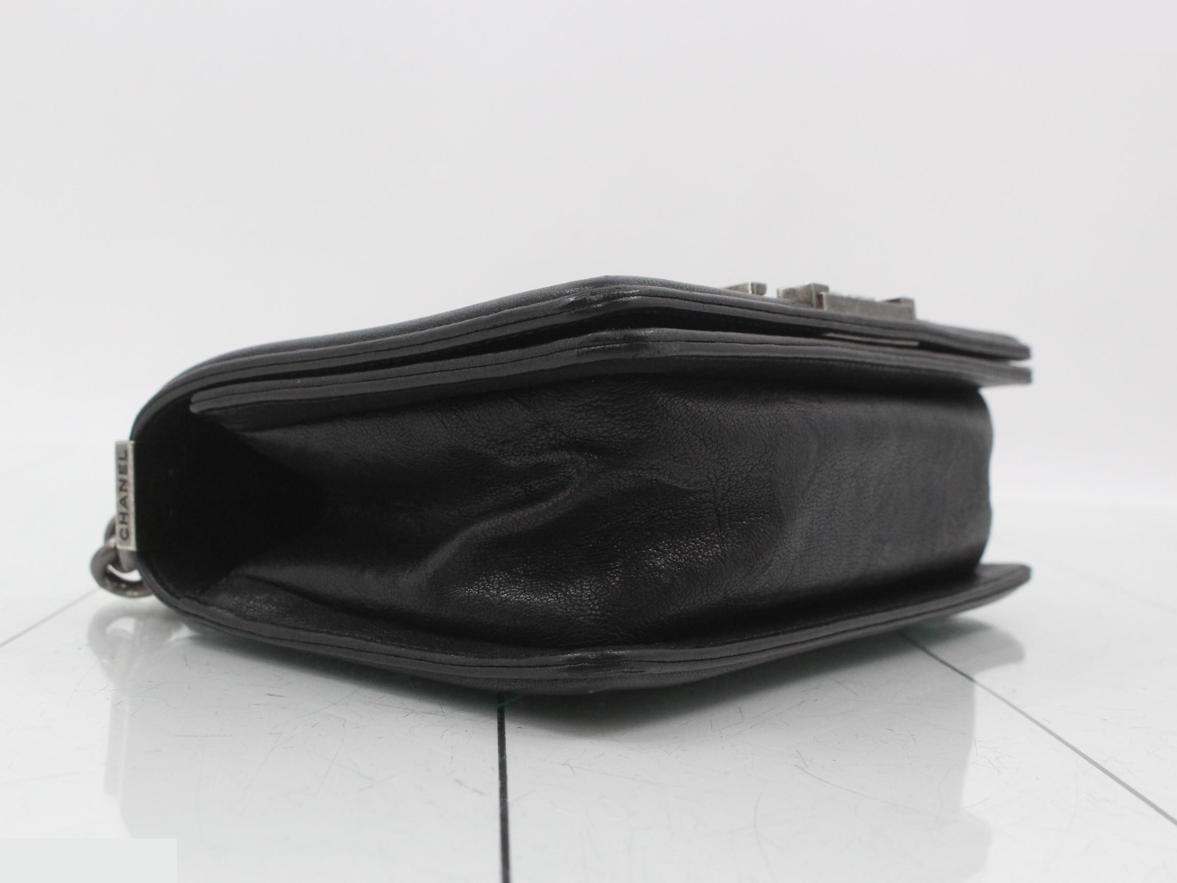 Boy Chanel Chain Shoulder Bag — view 5