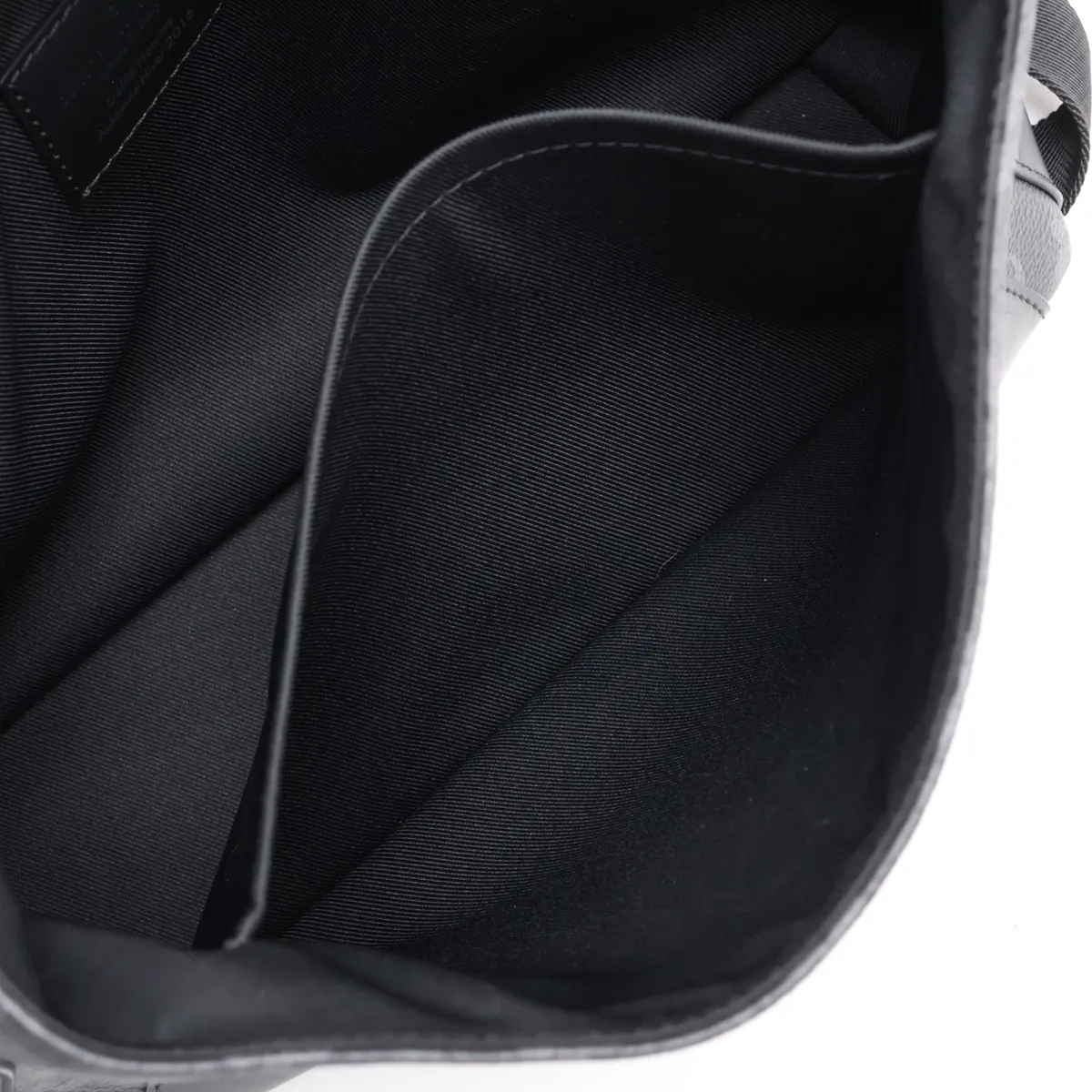 Monogram Eclipse Messenger Voyage PM M40511 FO4166 Black — view 7