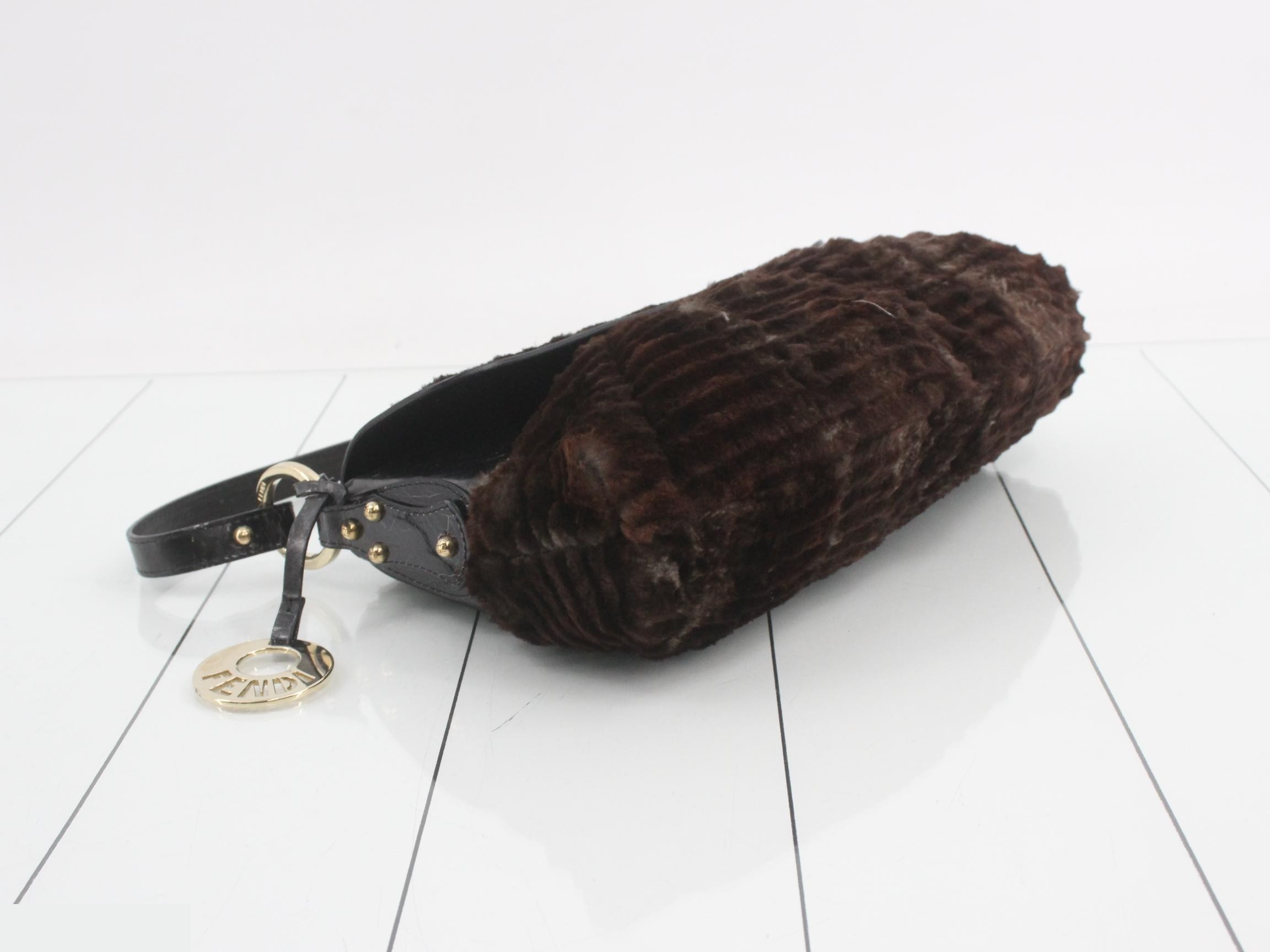 Chef bag, fur shoulder bag — view 5