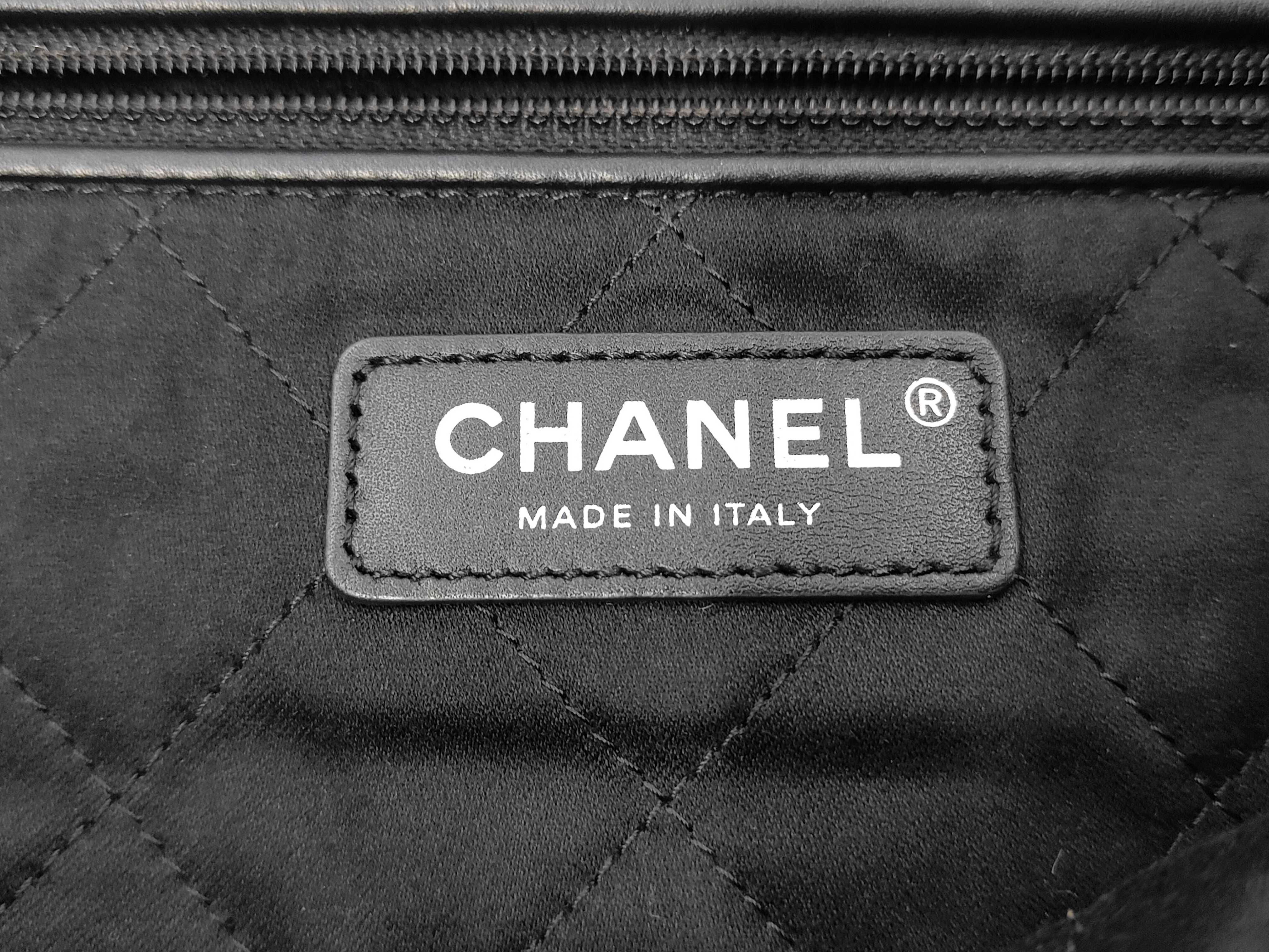 22 Bag All Black Shoulder Bag — view 10