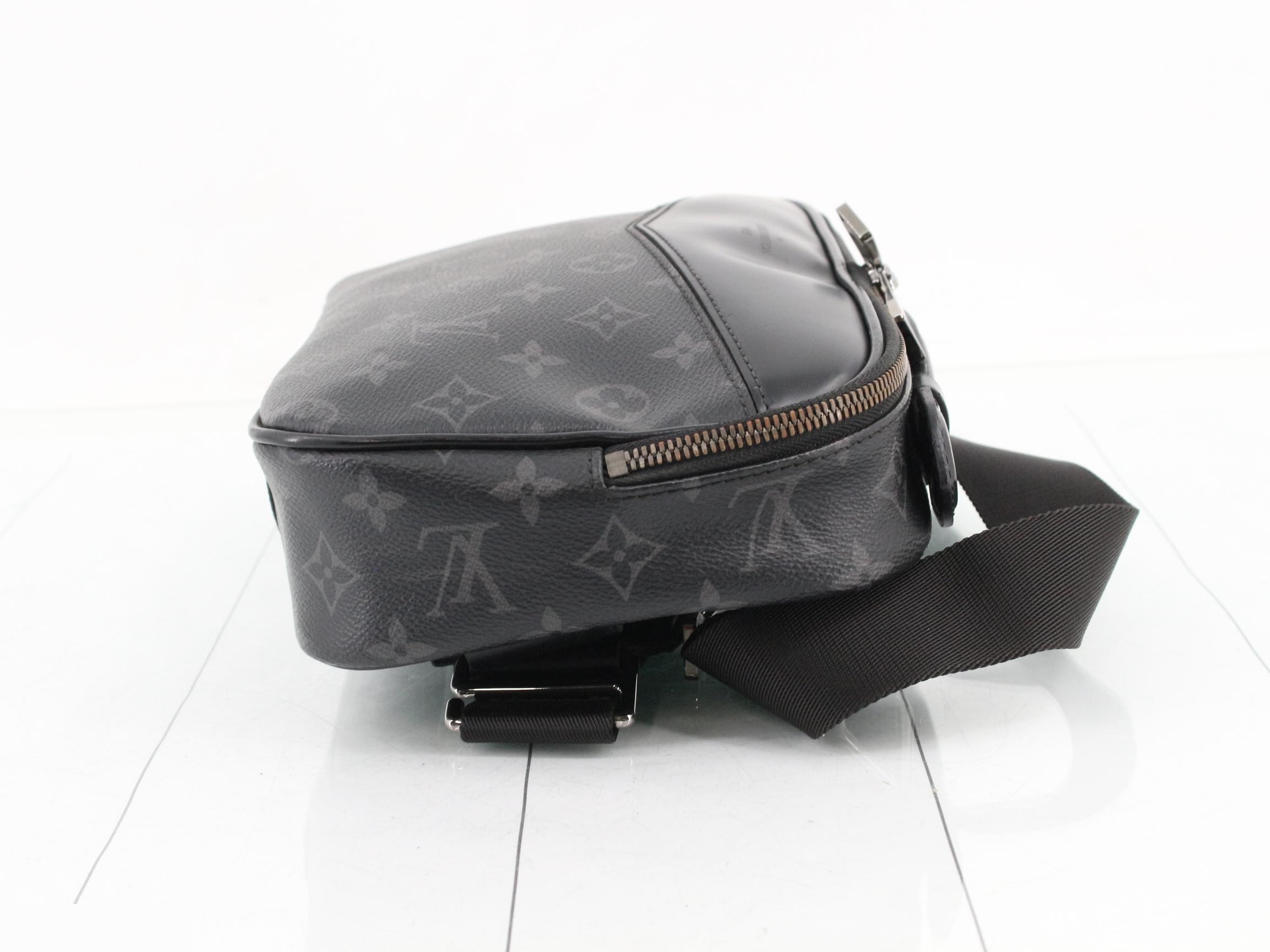 Bumbag — view 3