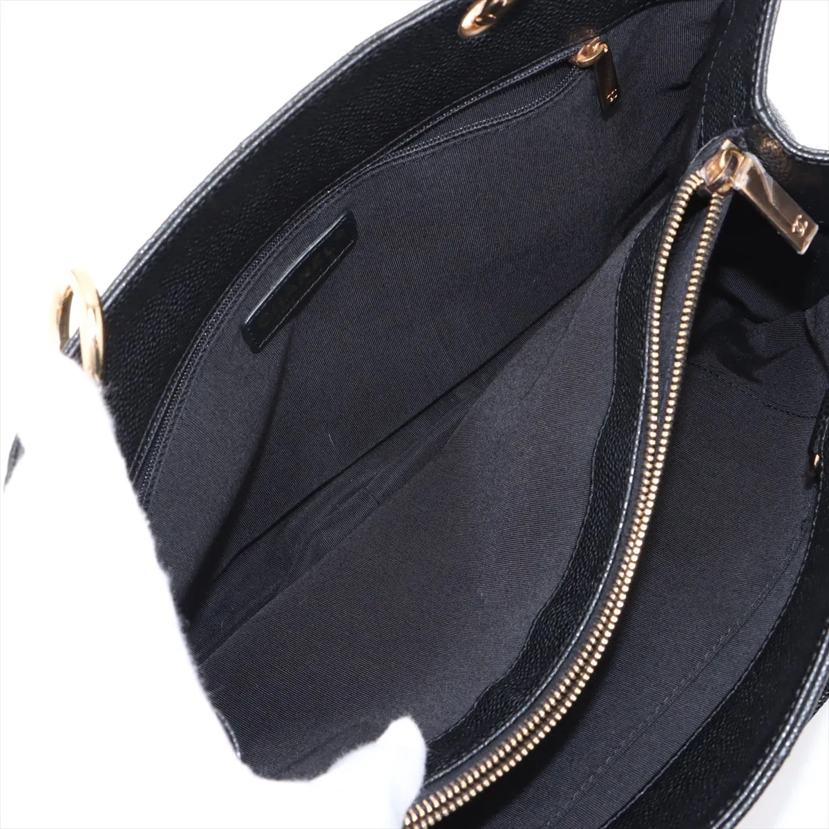 GST caviar skin chain tote bag black gold hardware 9381996 9th series A50995 — view 6