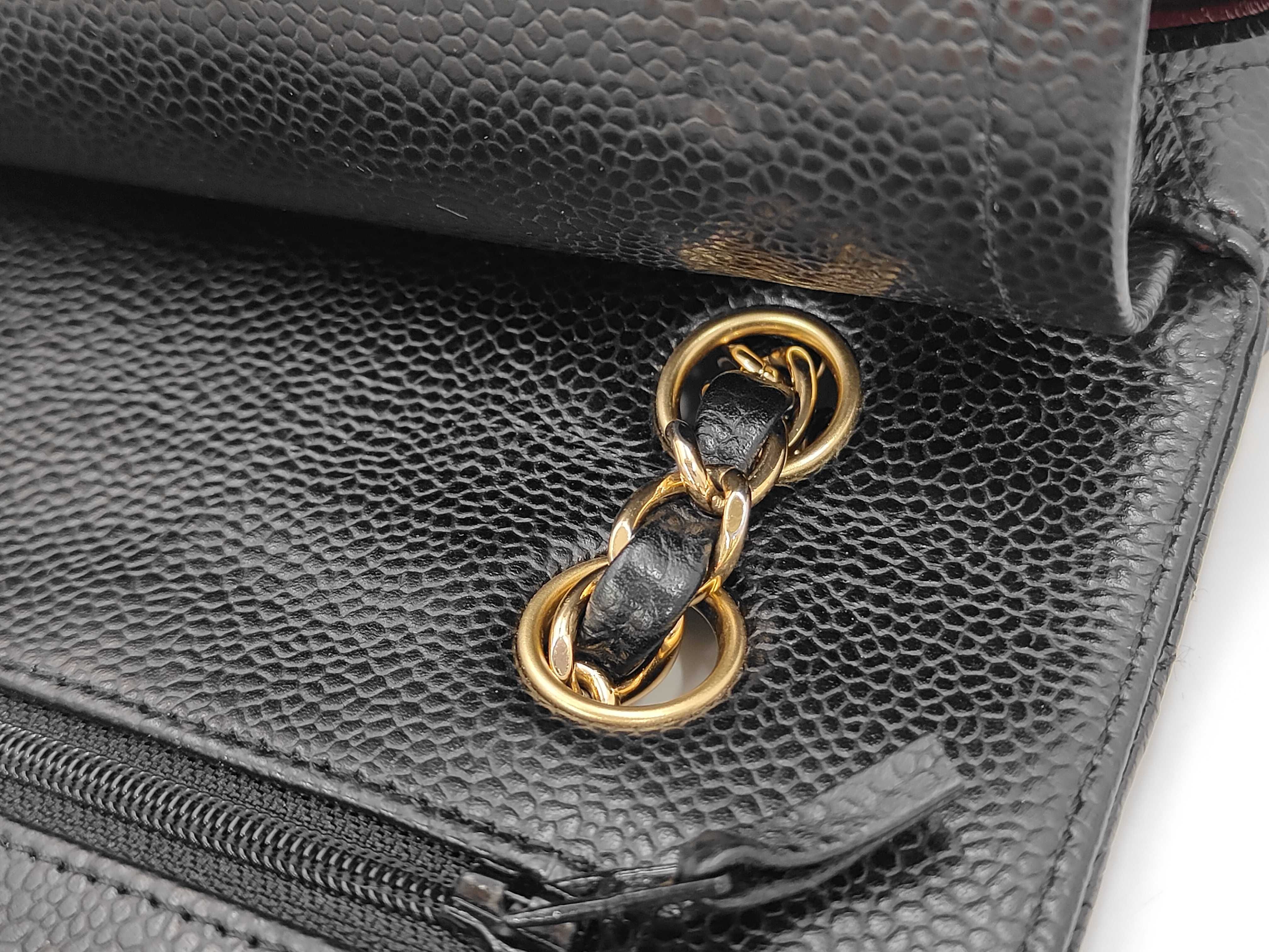 Matelassé 25 Double Flap Caviar Leather Gold Hardware Chain Shoulder Bag (Serial Number 21) — view 9