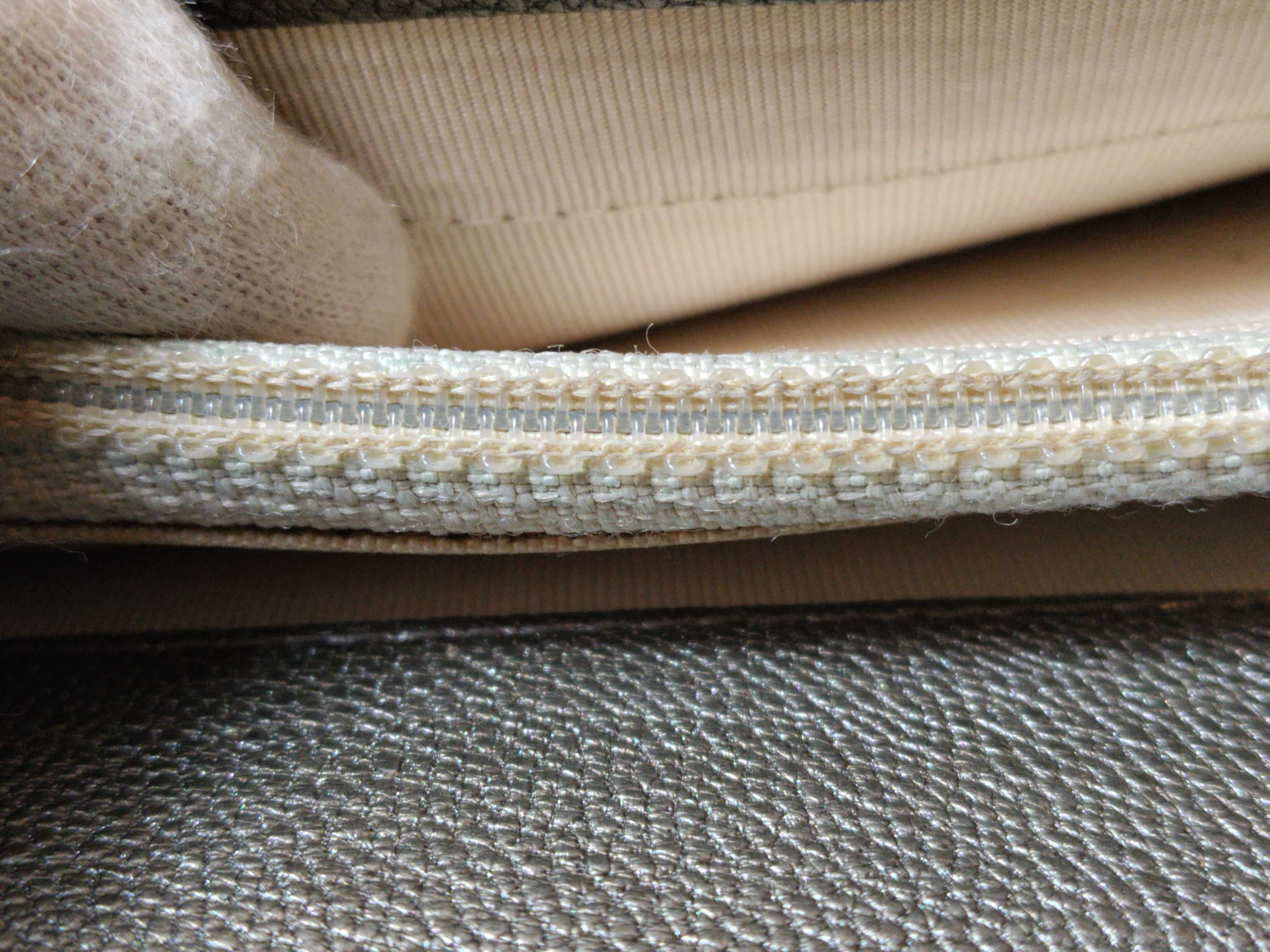 Lambskin Bicolore Long Wallet — view 9