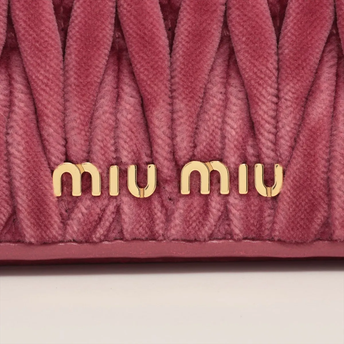 Matelassé Leather Chain Wallet Pink x Red 5DH044 — view 6
