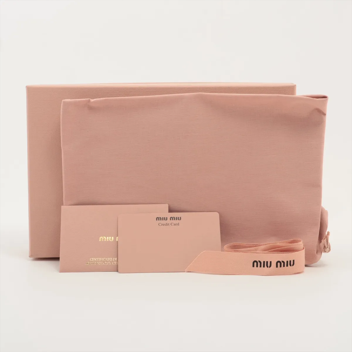 Matelassé Leather Chain Wallet Pink x Red 5DH044 — view 8