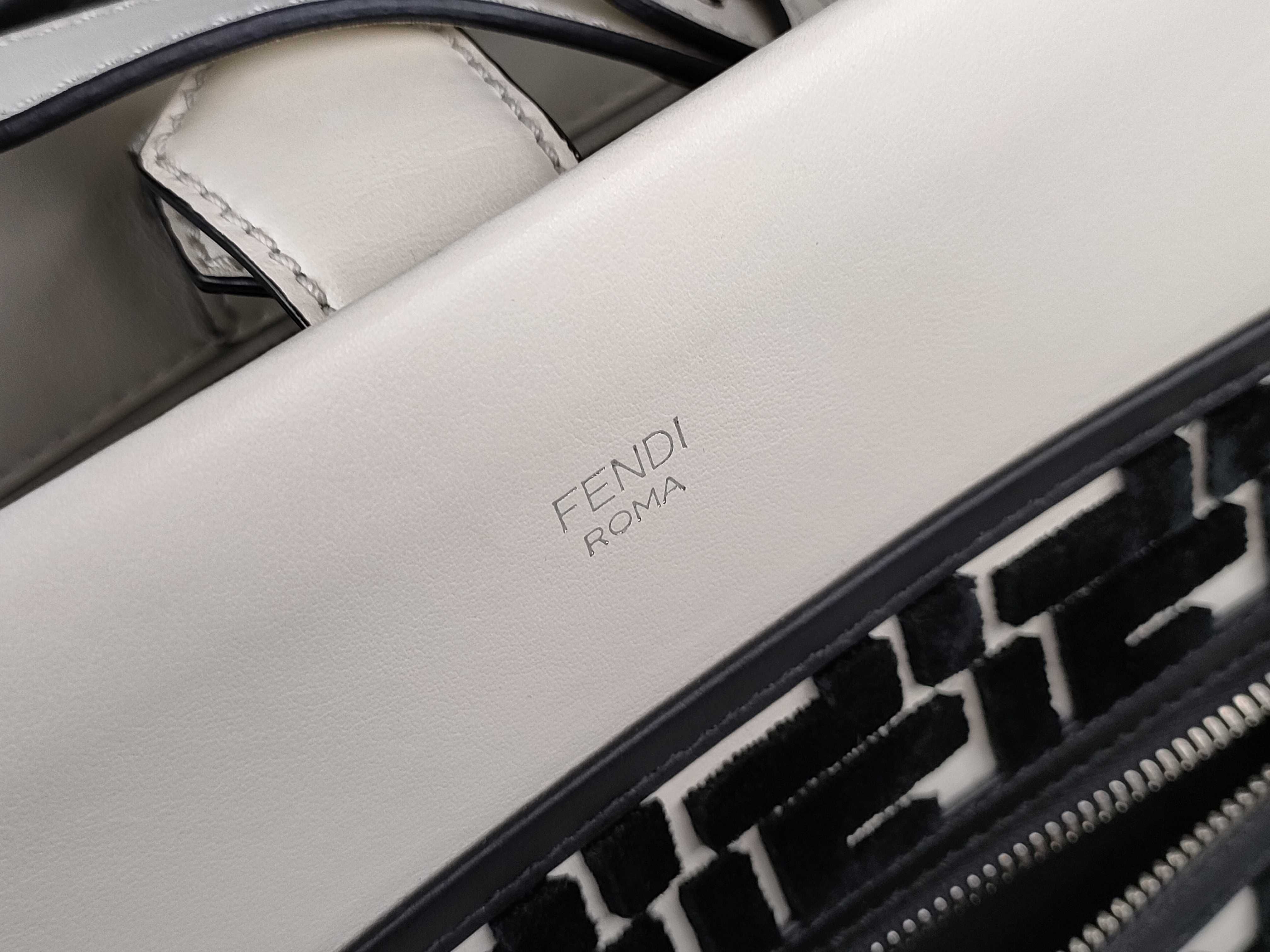 Runaway FF ​​Logo 2-Way Handbag 8BH343 White Black Accessories: Dust bag, Shoulder strap, Handbag — view 13