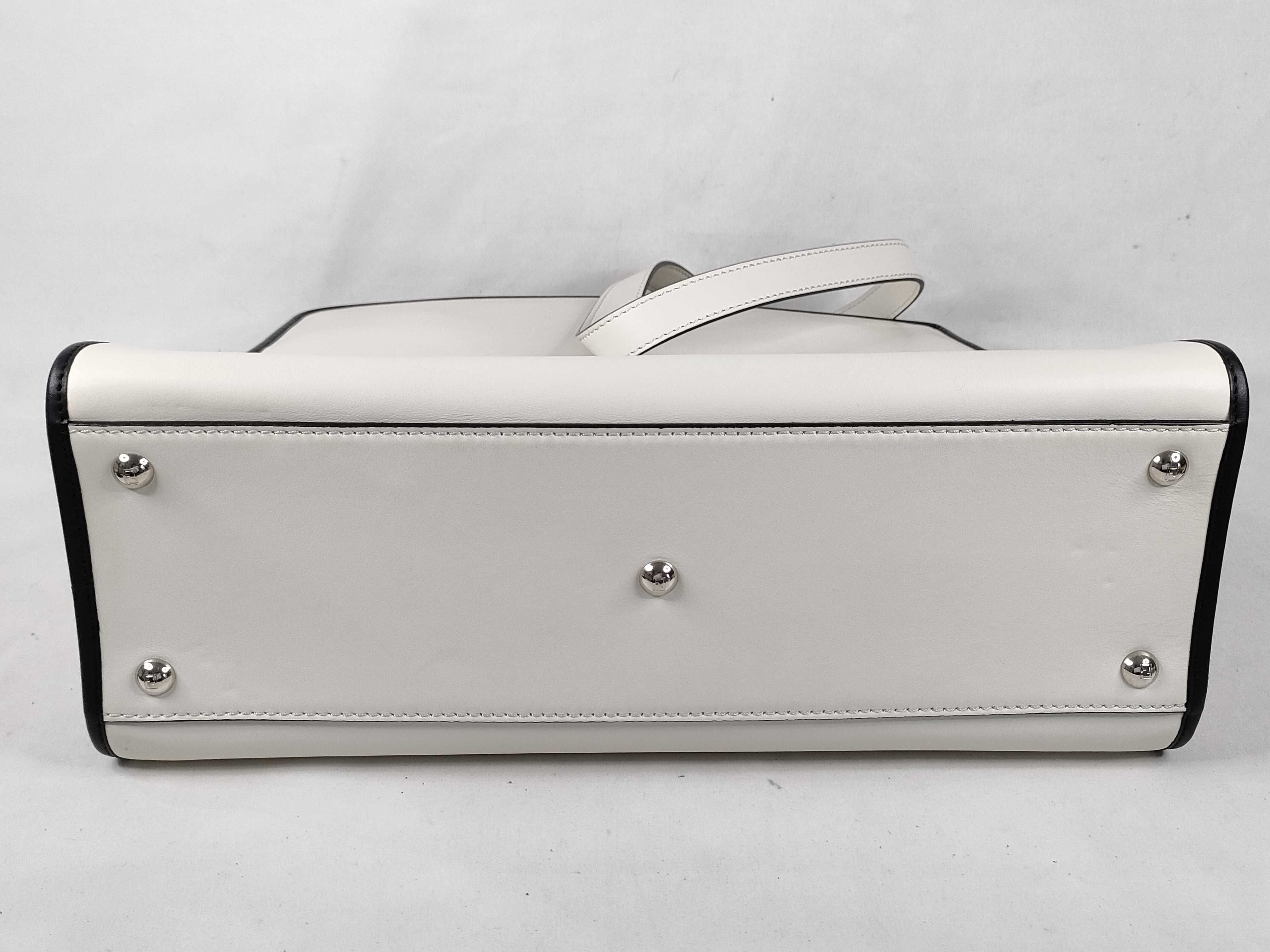Runaway FF ​​Logo 2-Way Handbag 8BH343 White Black Accessories: Dust bag, Shoulder strap, Handbag — view 8