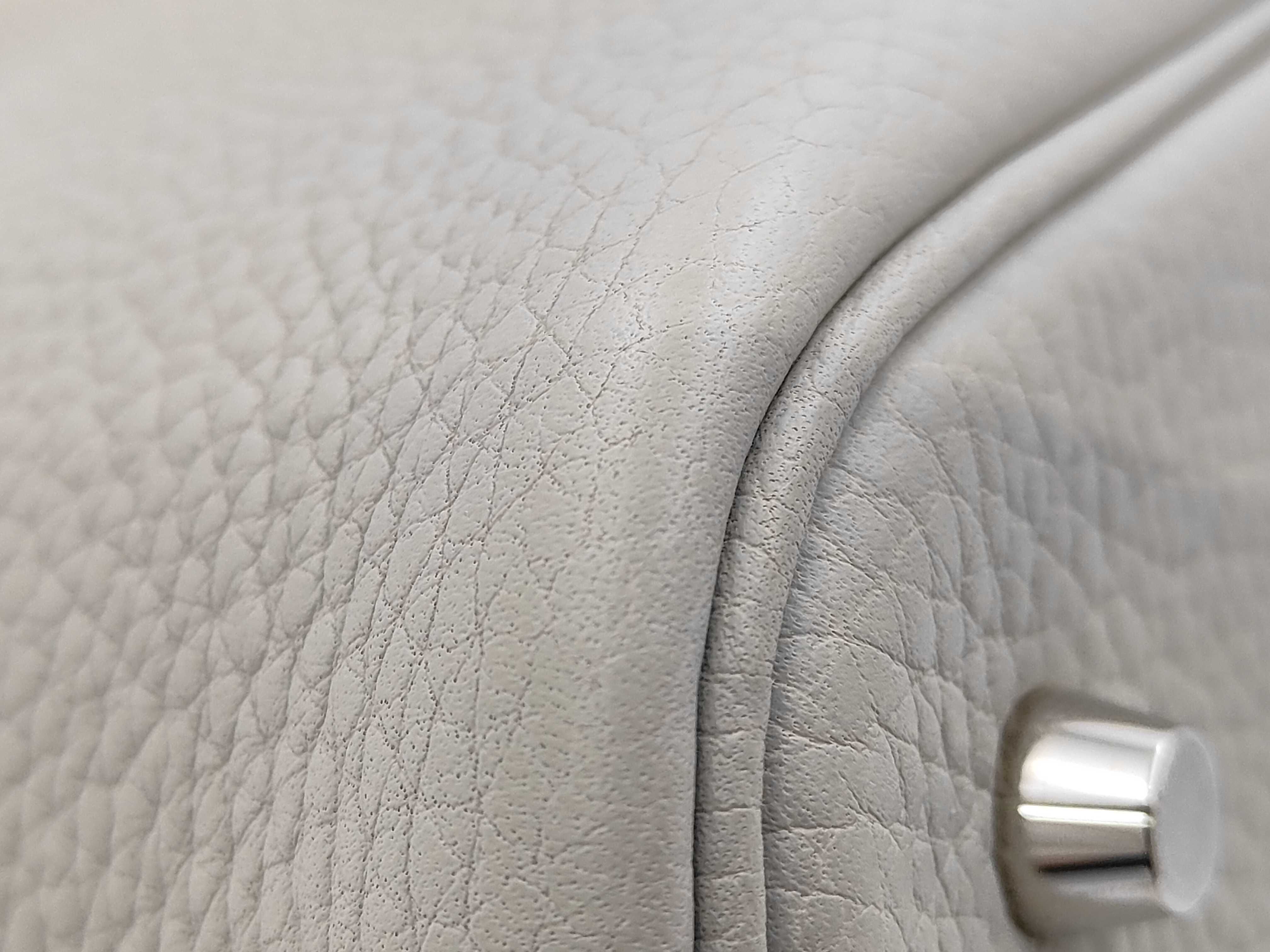 Picotin Lock MM Taurillon Grisneve D Stamp Handbag — view 6