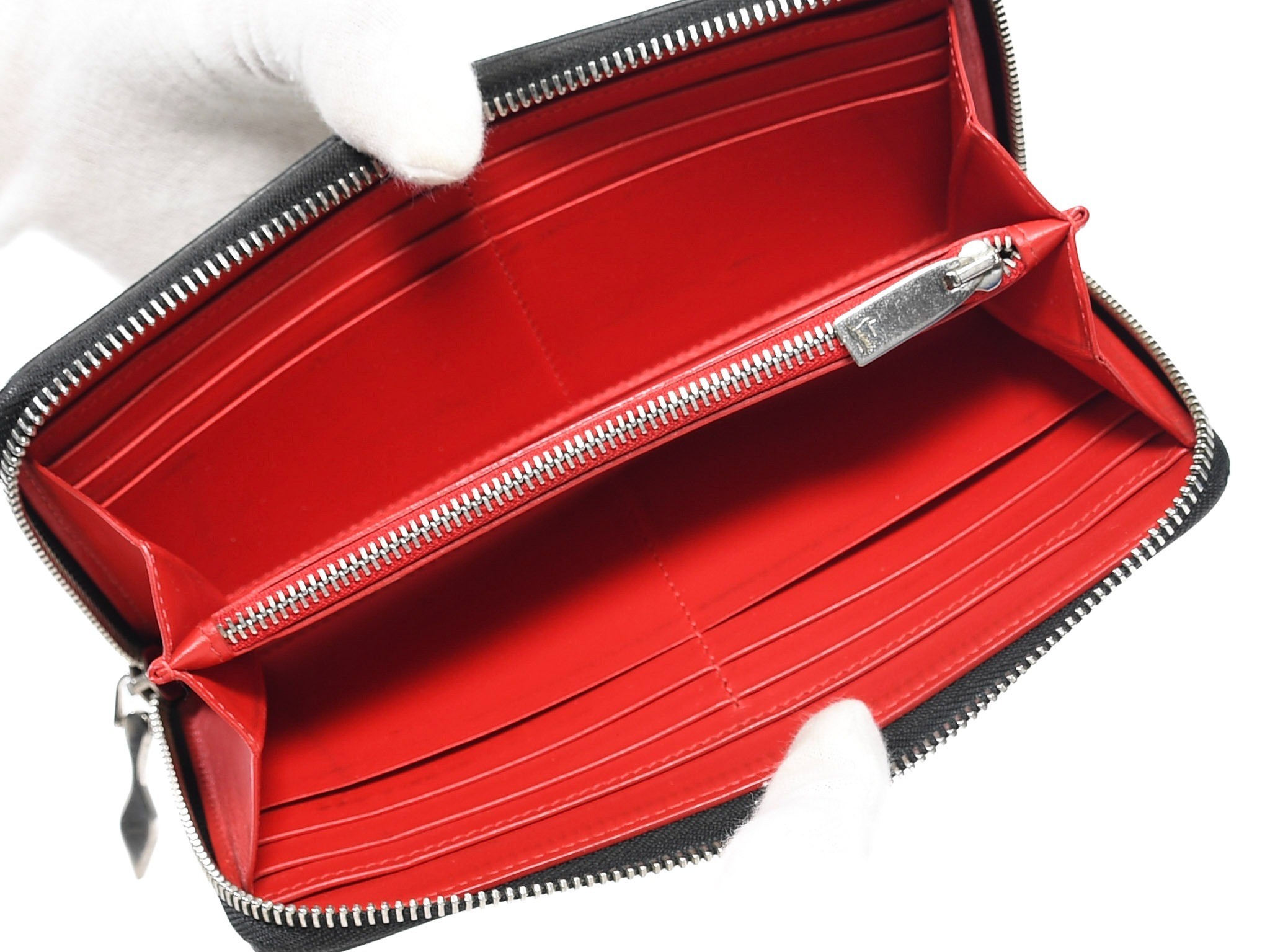 Comes with box and dust bag. Panettone round zipper wallet by Christian Louboutin. — view 8