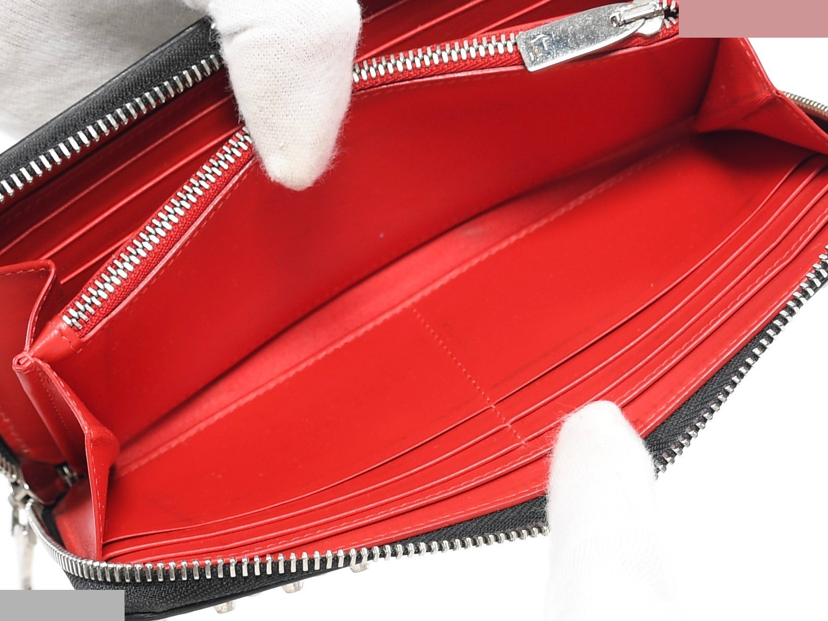 Comes with box and dust bag. Panettone round zipper wallet by Christian Louboutin. — view 9