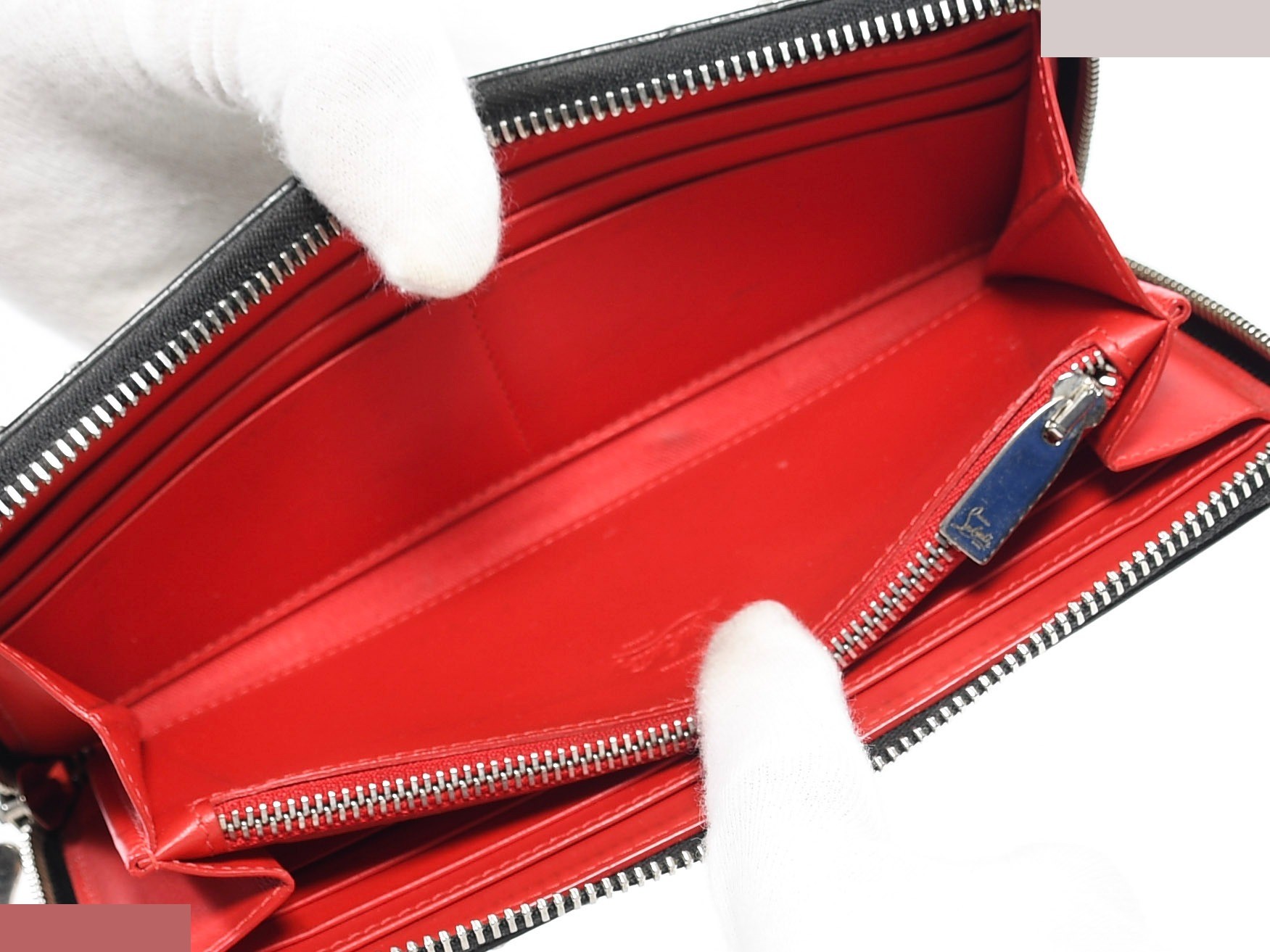 Comes with box and dust bag. Panettone round zipper wallet by Christian Louboutin. — view 10