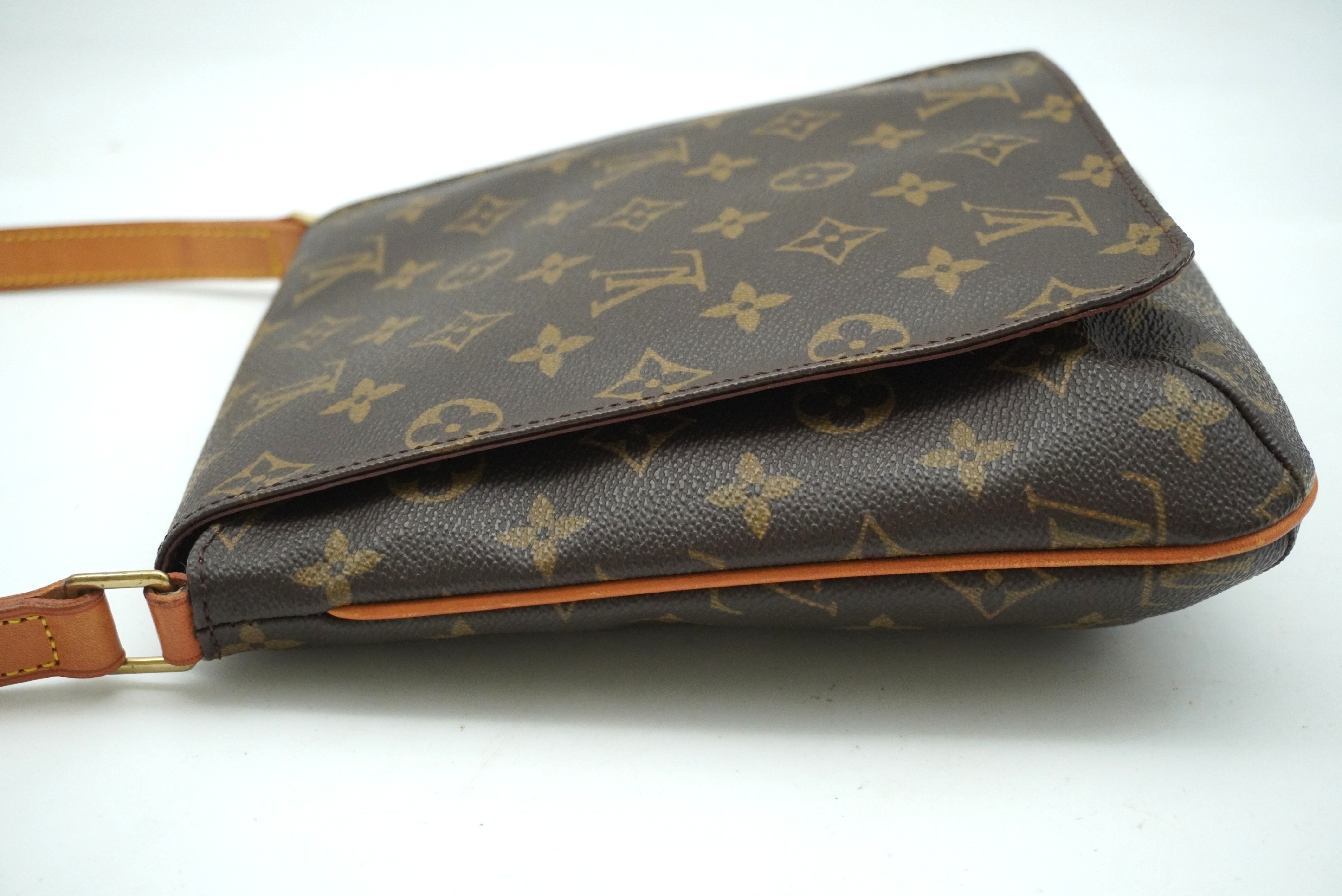 Monogram Musette Salsa Short M51258 Shoulder Bag — view 3