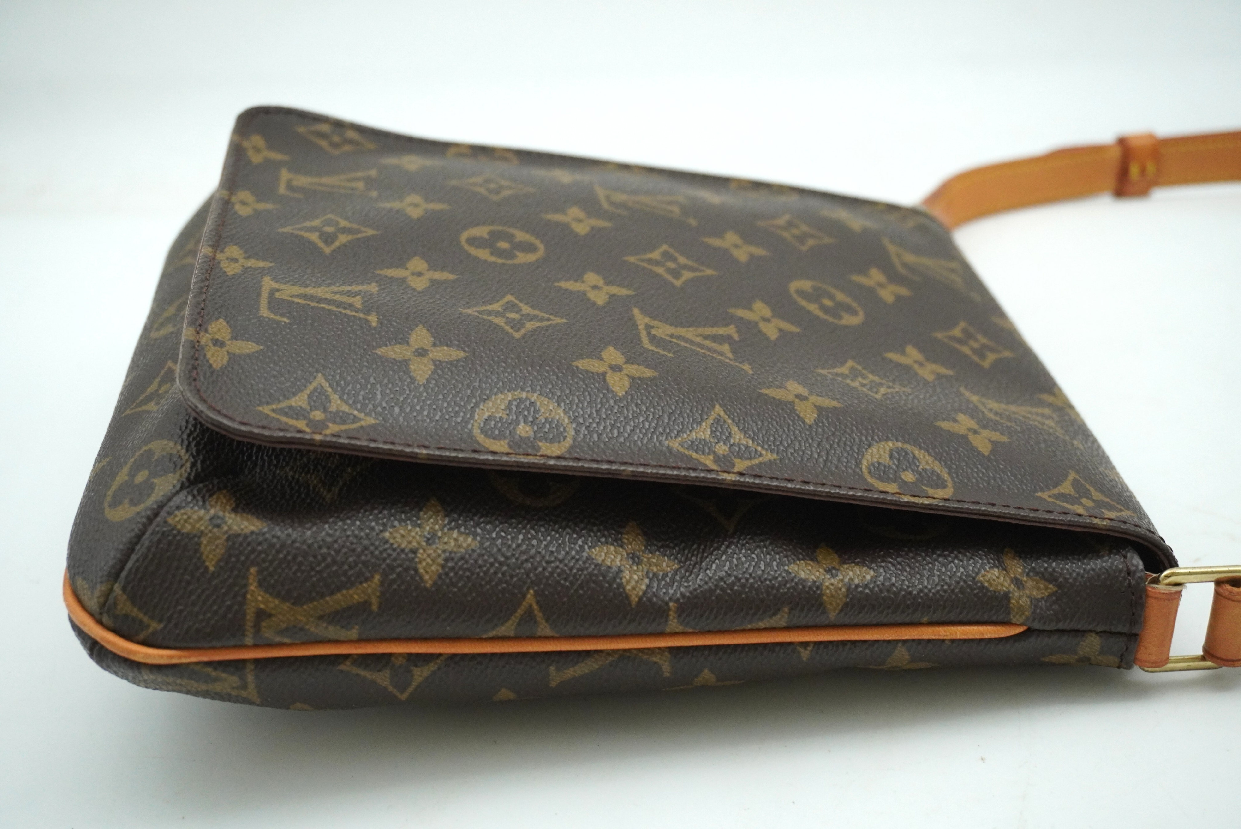 Monogram Musette Salsa Short M51258 Shoulder Bag — view 4