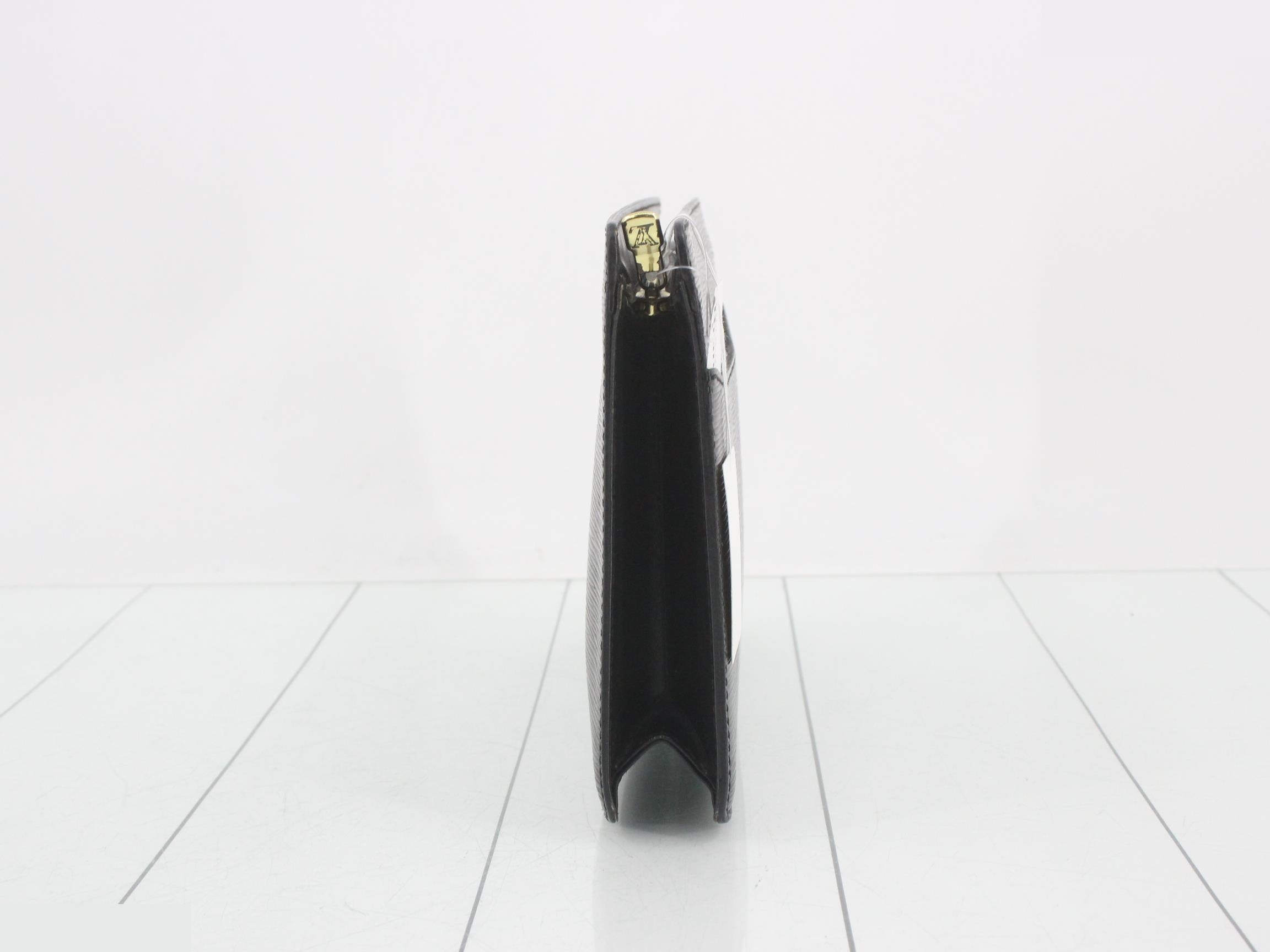 Epi Pochette Homme Second Bag — view 4