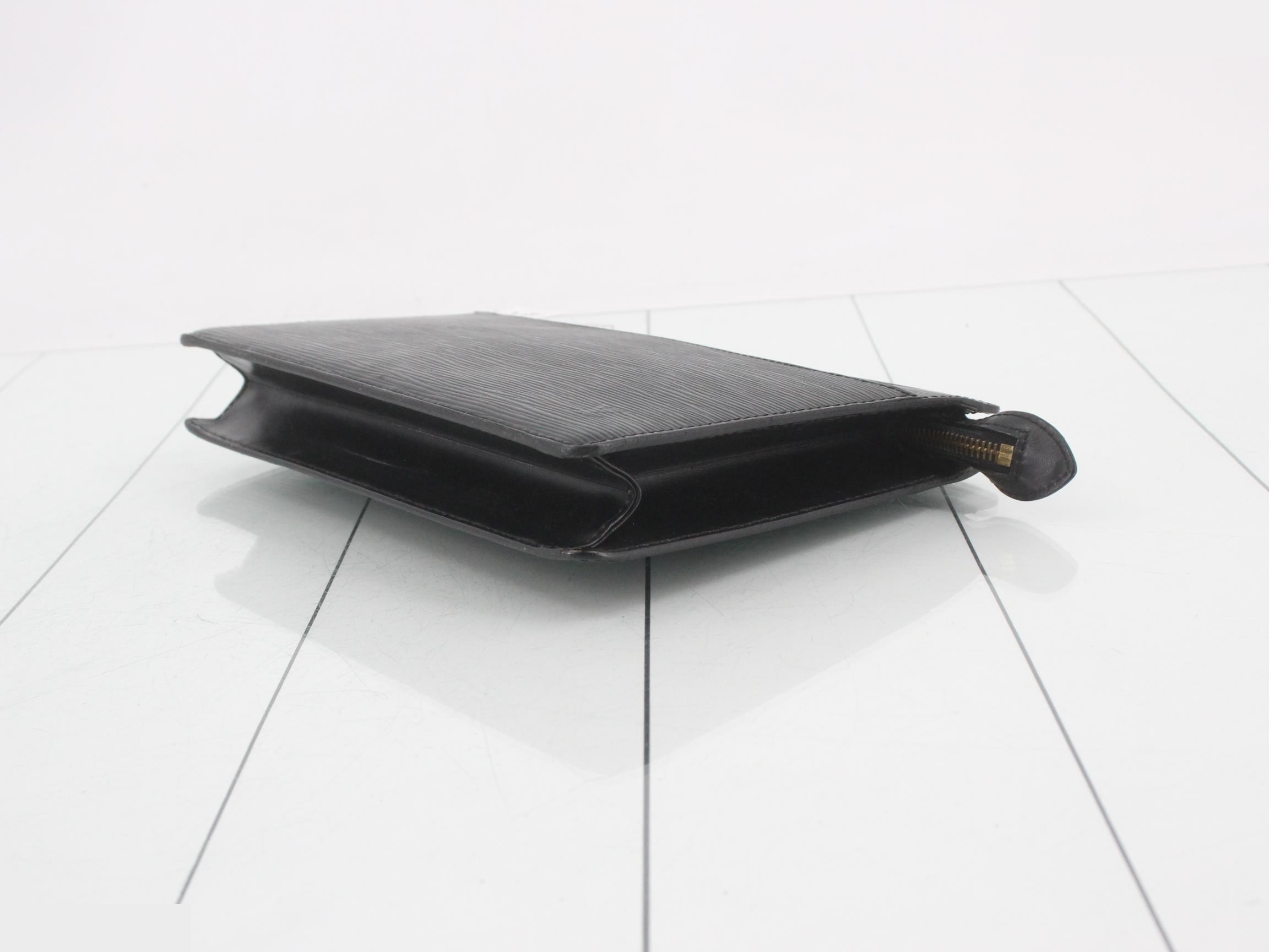 Epi Pochette Homme Second Bag — view 6