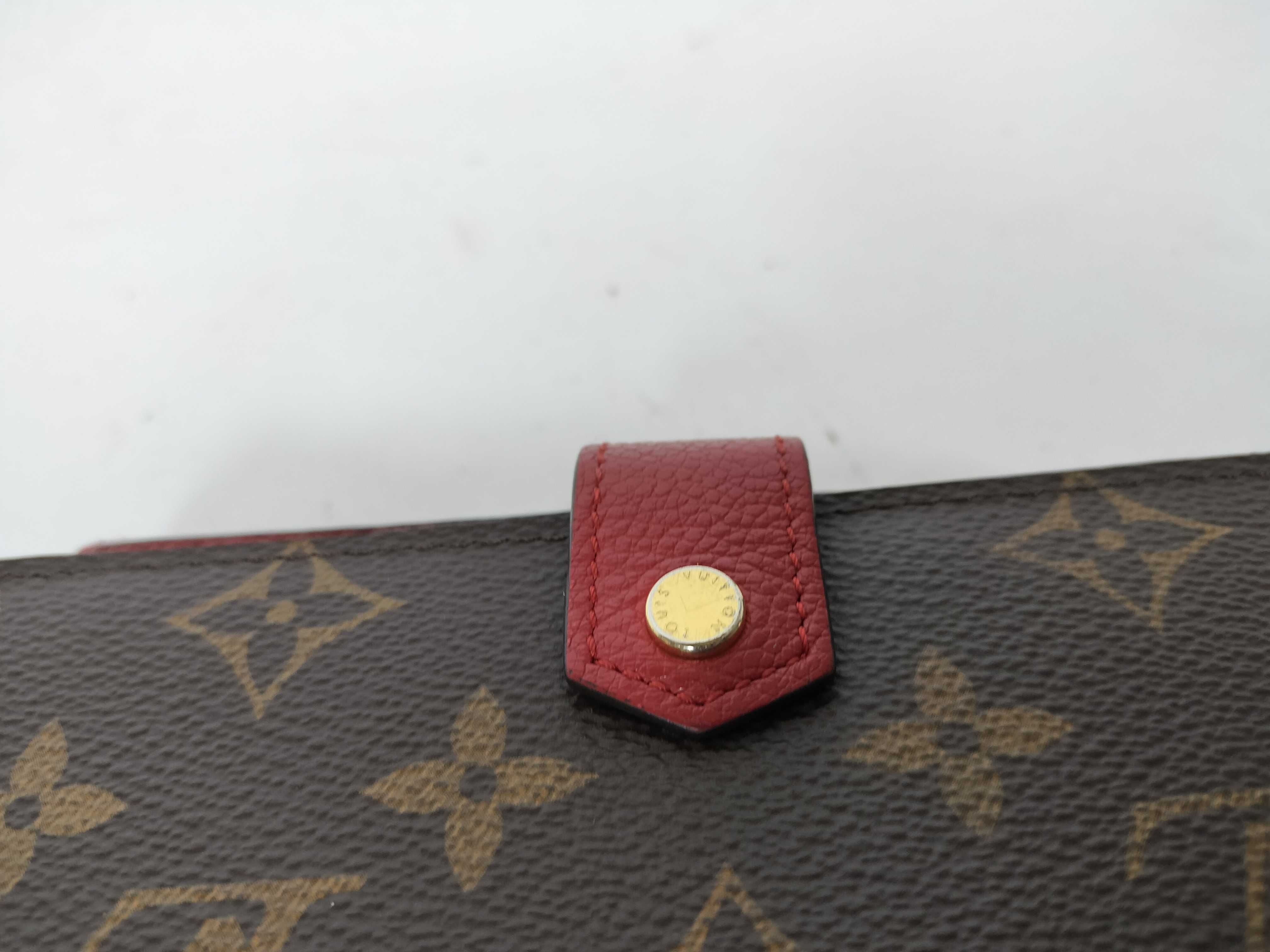 Monogram Louis Vuitton M60140 Wallet — view 7
