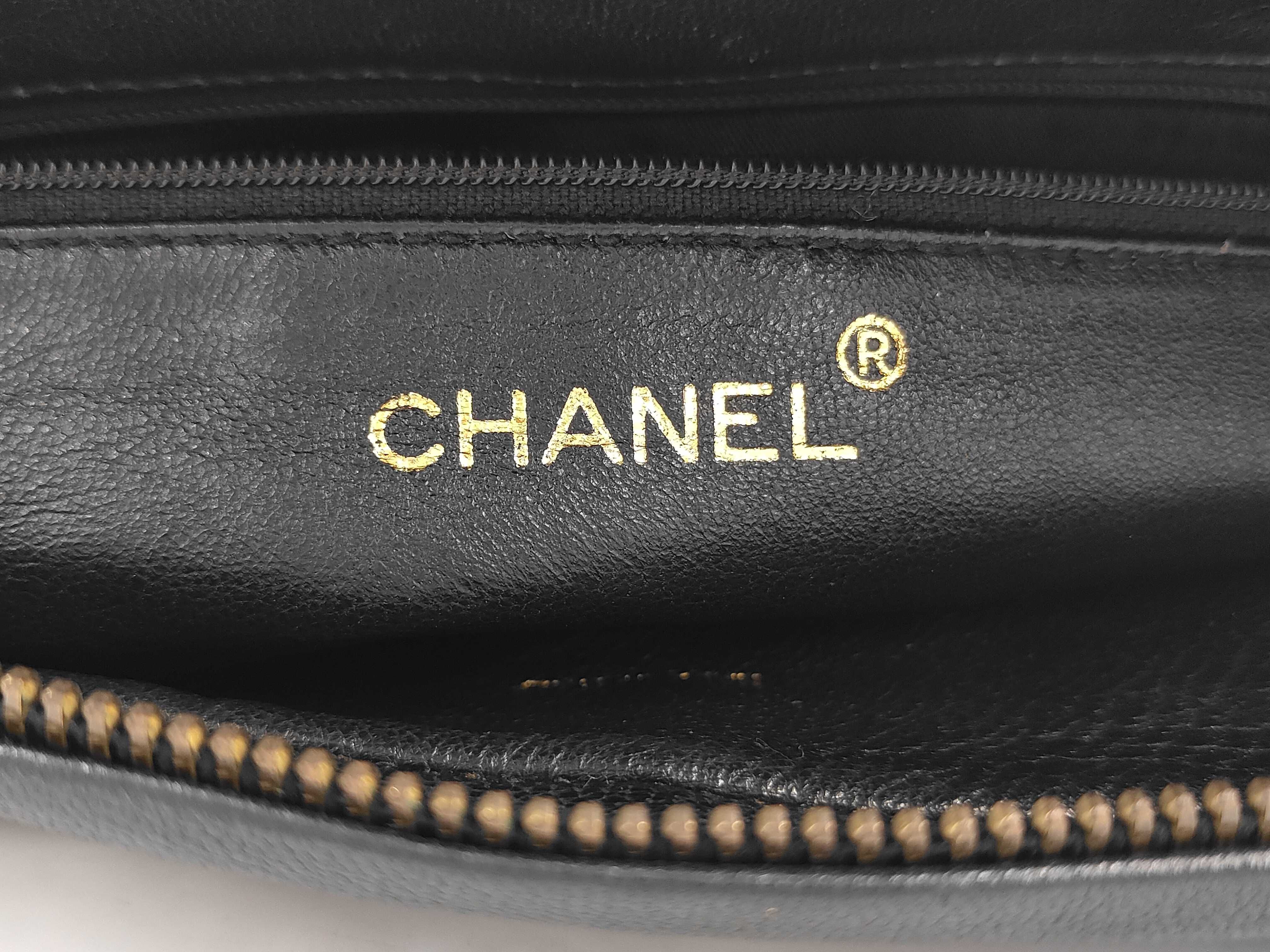 Matelassé Shoulder Bag — view 13