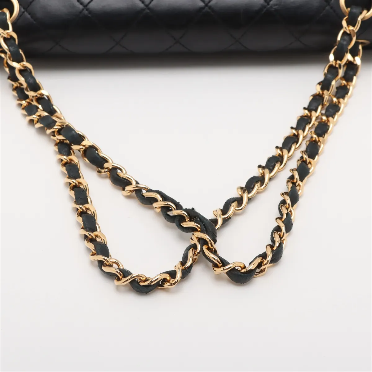 Matelasse 25 Lambskin Double Flap Double Chain Bag Black Gold Hardware 0726570 Series 0 A01112 — view 5