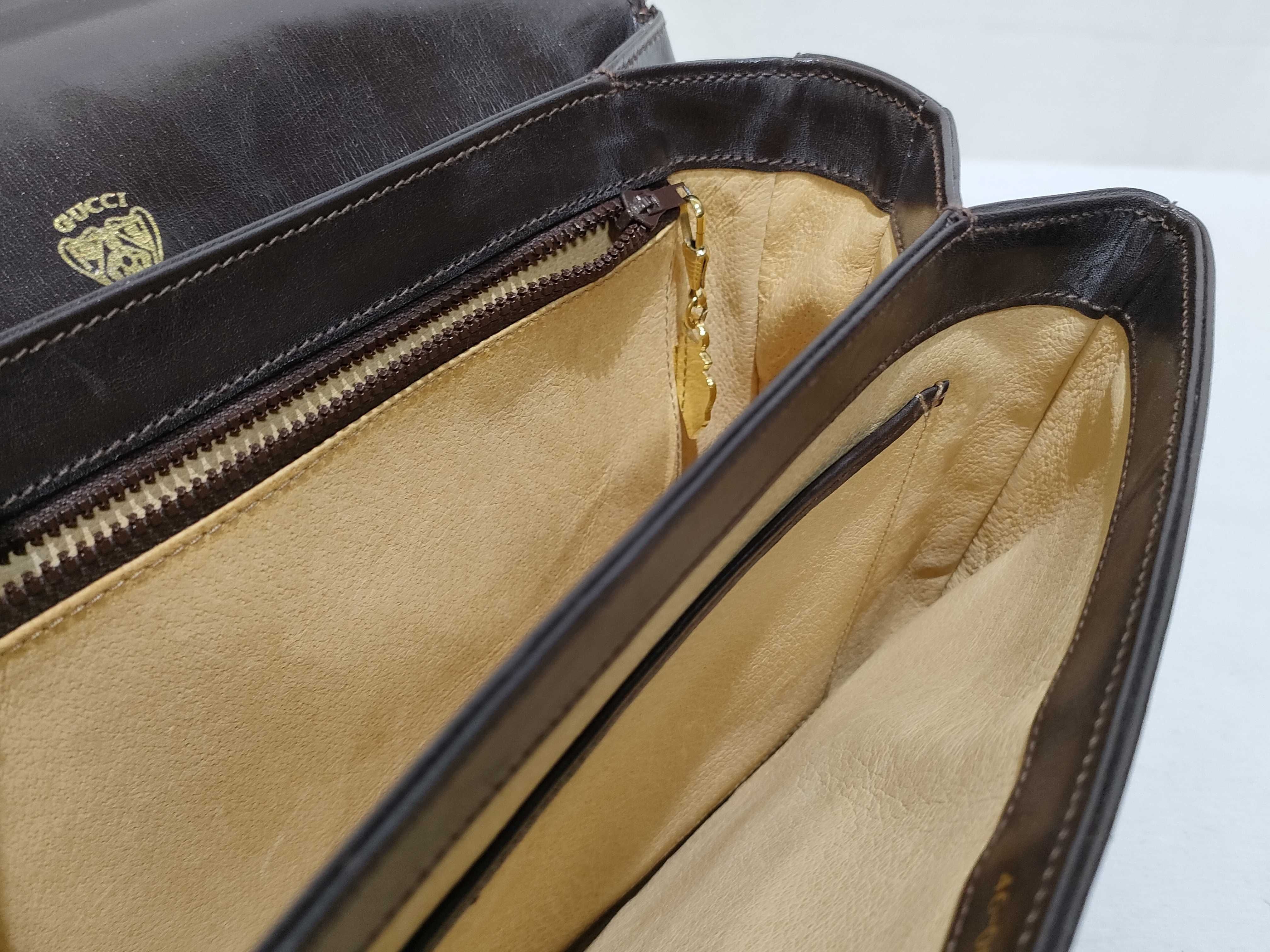 Old Leather Shoulder Bag — view 12