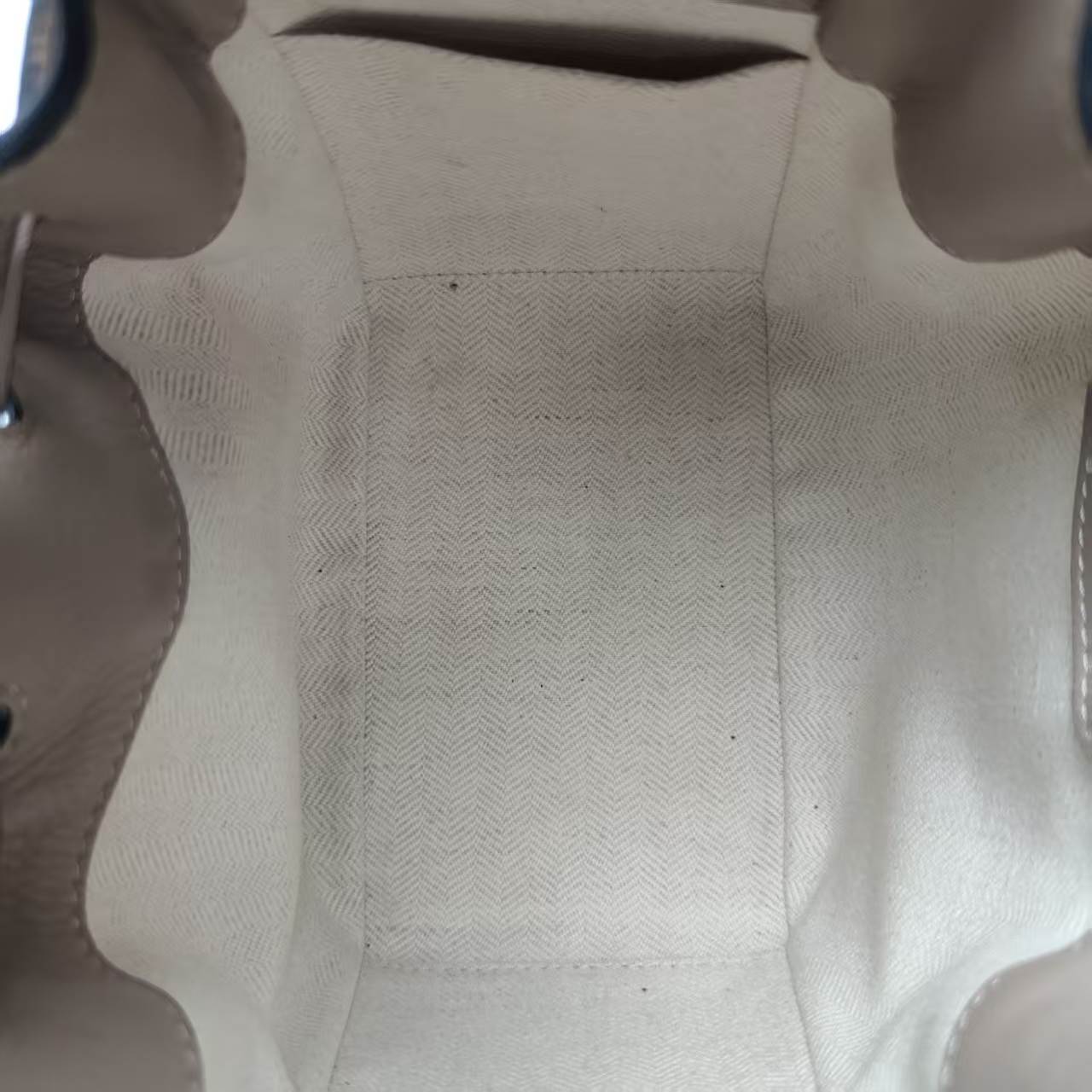 【*Shipped from: China*】LOEWE Hammock Leather Handbag — view 8