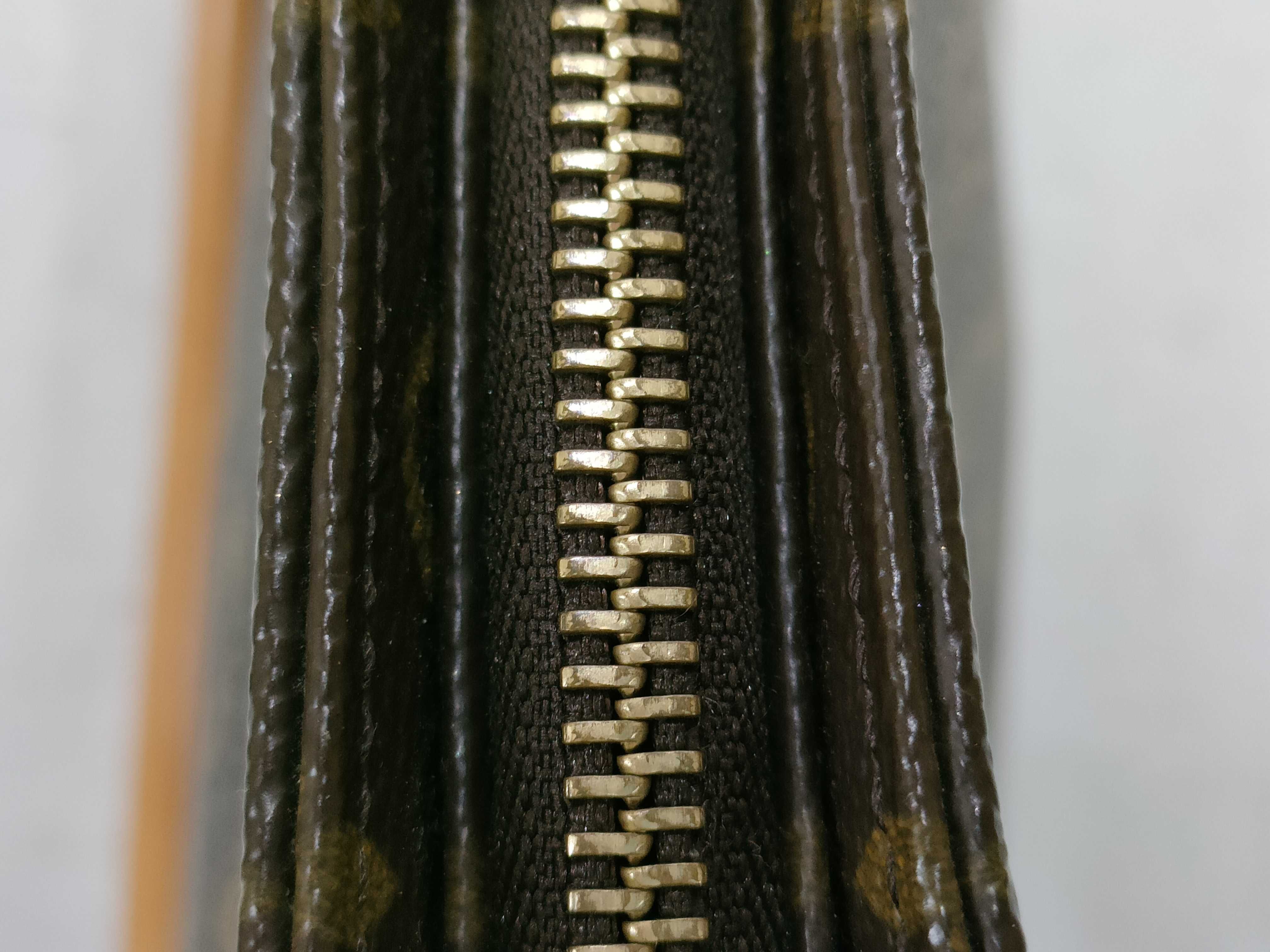 Monogram Looping MM M51146 FL0022 Handbag — view 6