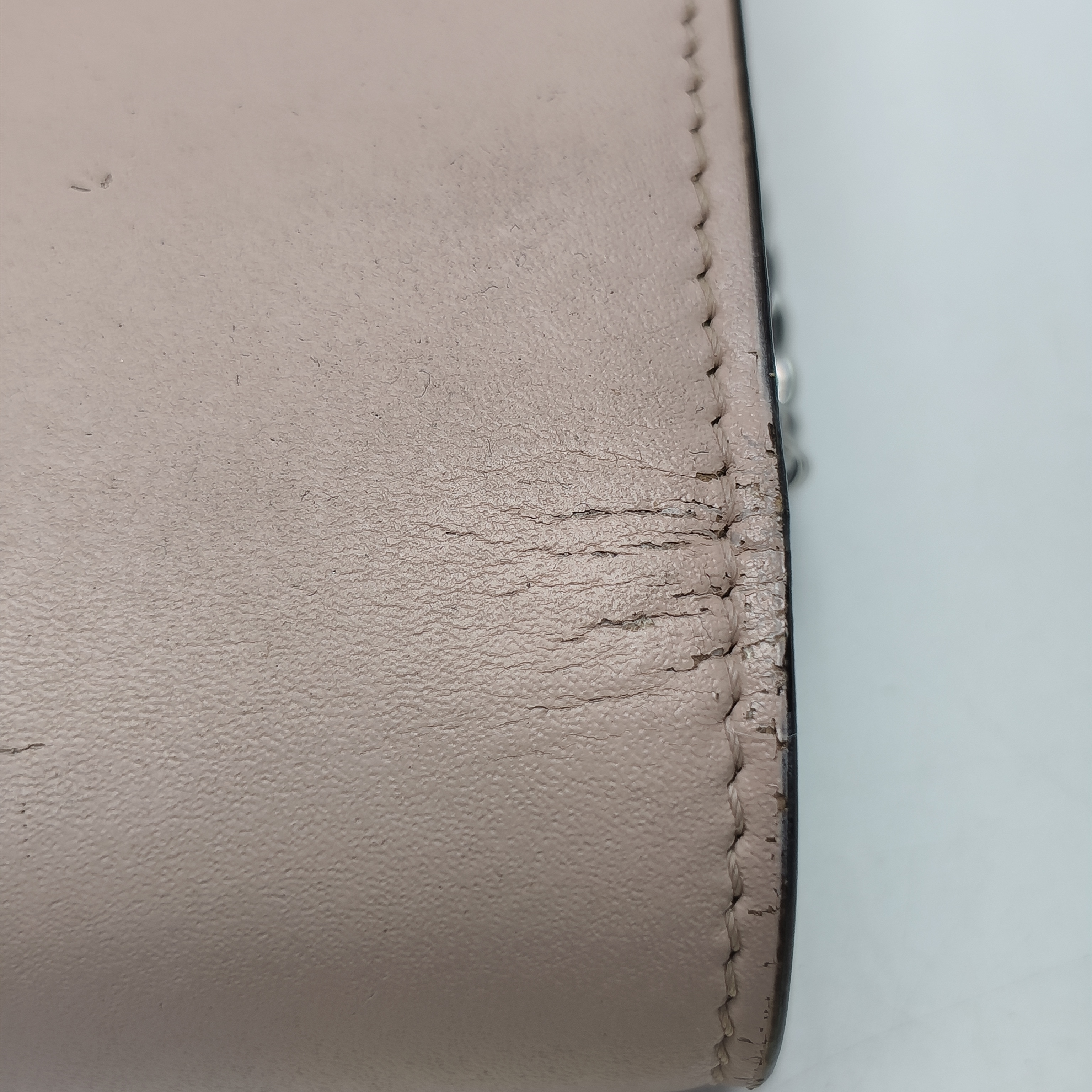 【*Shipped from: China*】FENDI Leather Shoulder Bag — view 15