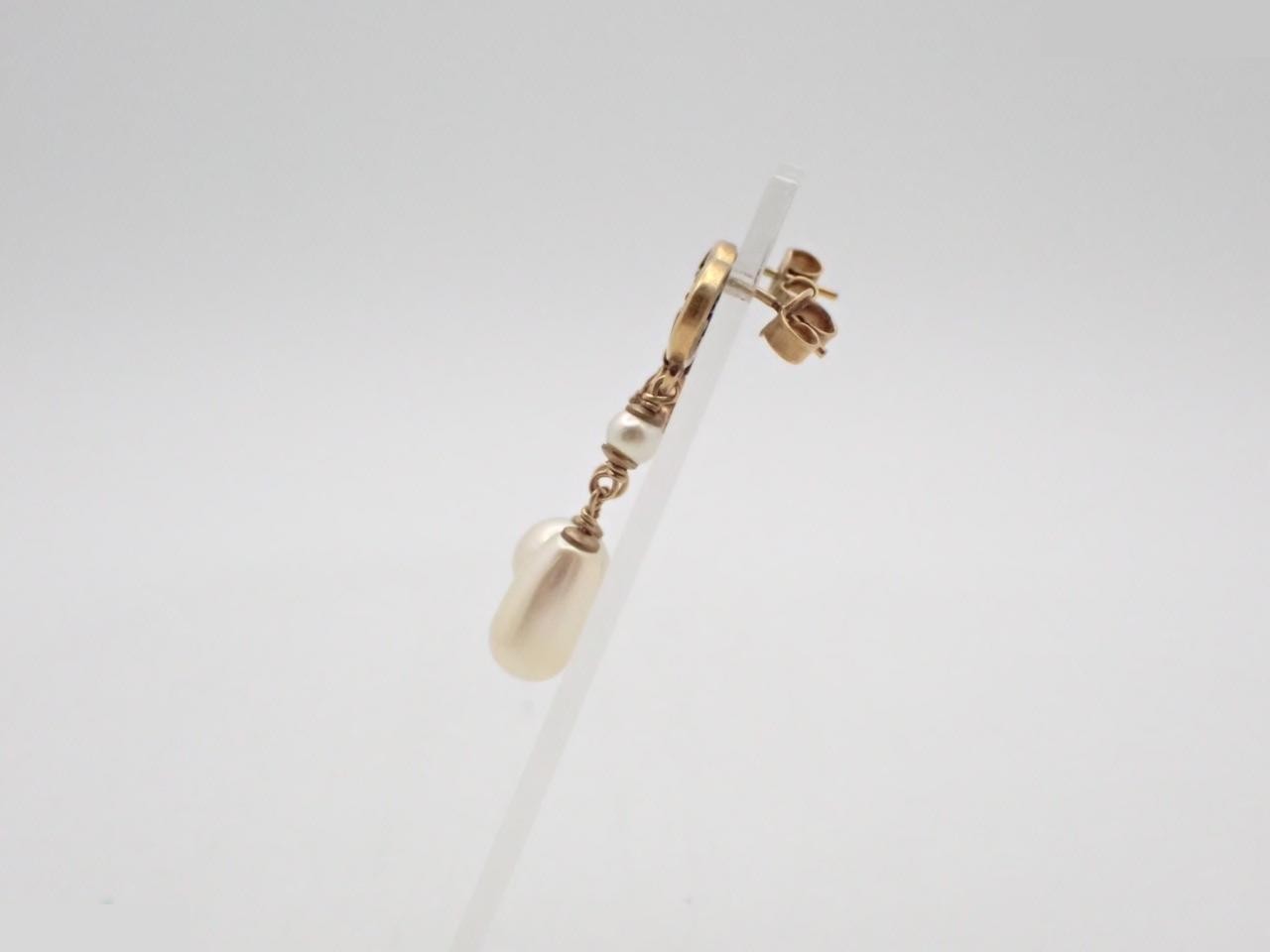 Interlocking G Pearl Earrings — view 3