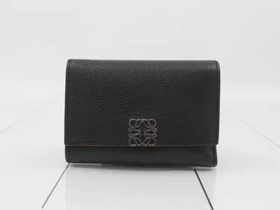 Anagram Tri-fold Wallet, Black, 012326