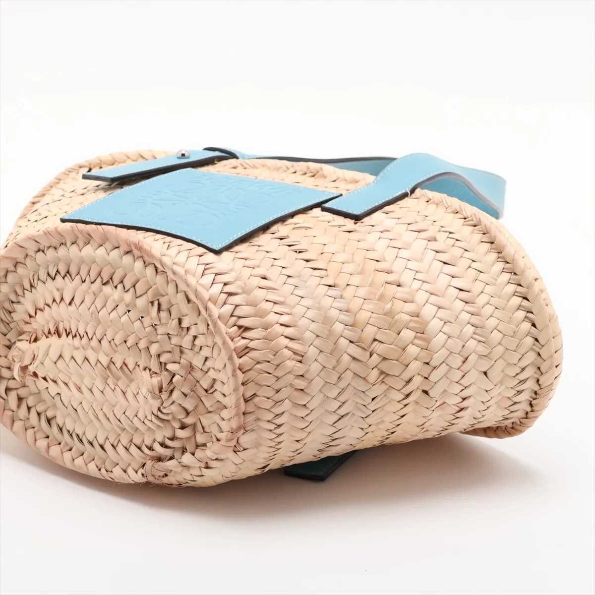 Basket Small Raffia x Leather Basket Bag Beige x Blue — view 3