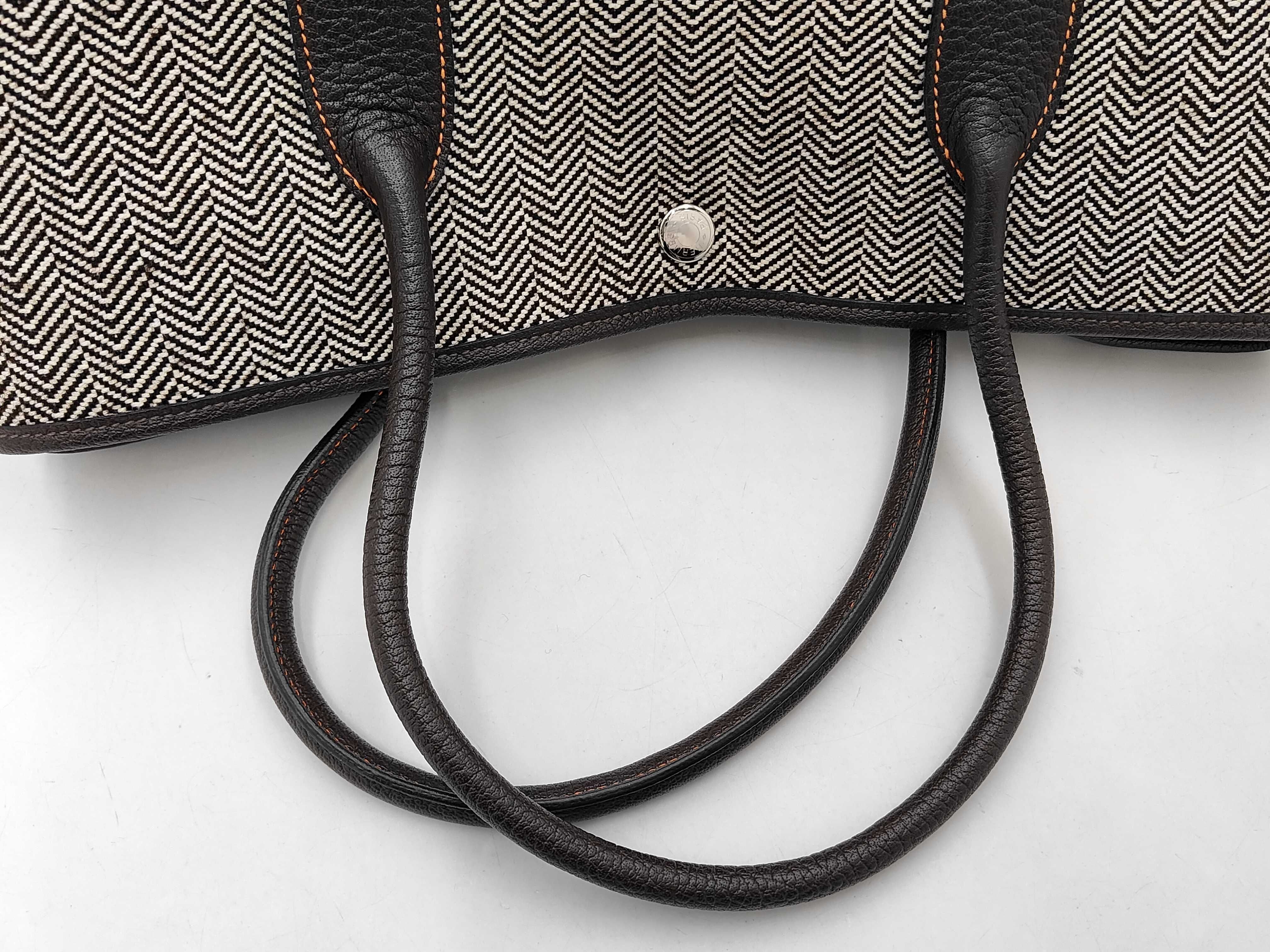 Garden Party 30 N 2011 Tote Bag — view 4