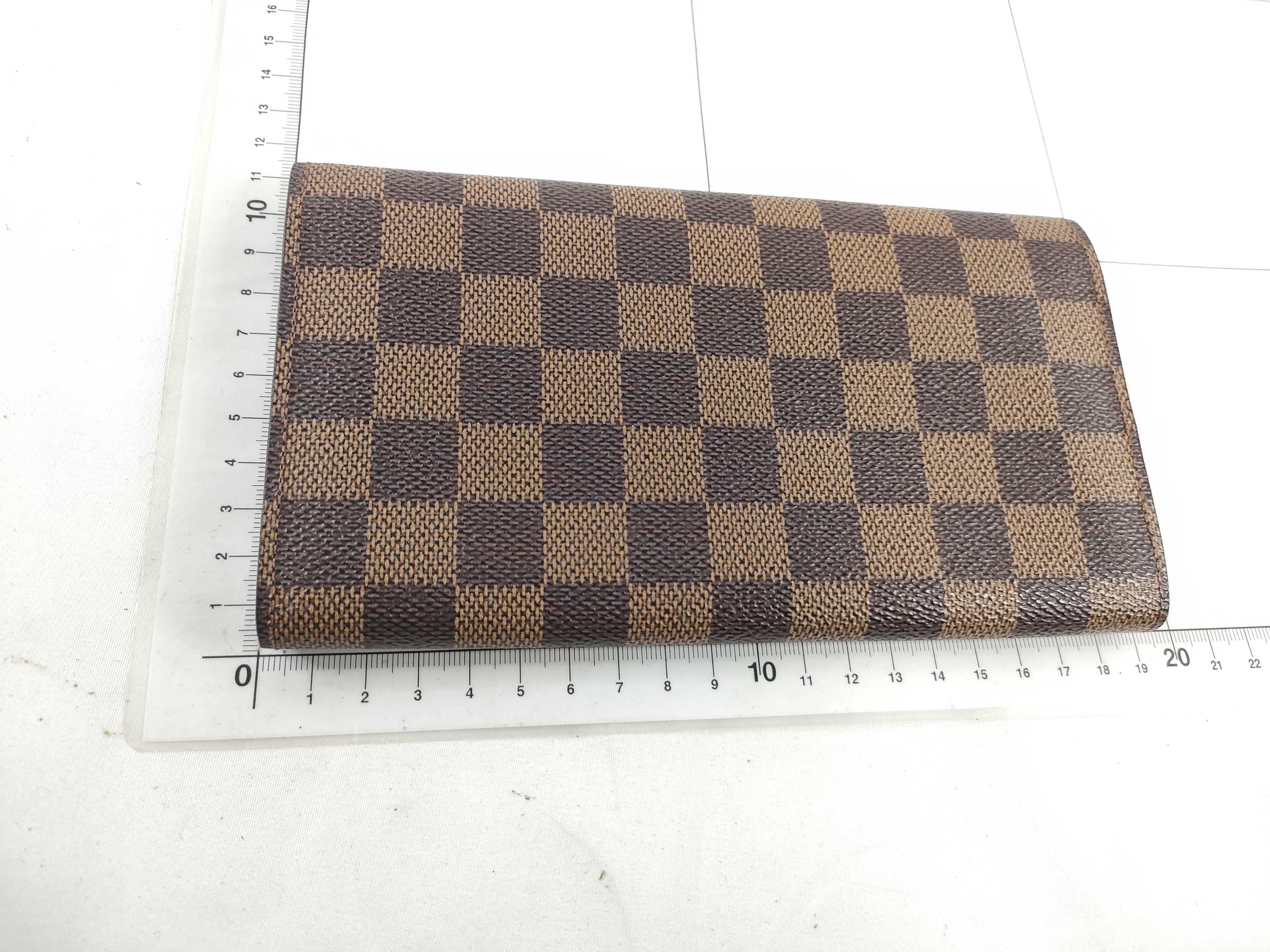 Damier Louis Vuitton Pochette Portemonnaie Credit Wallet — view 2