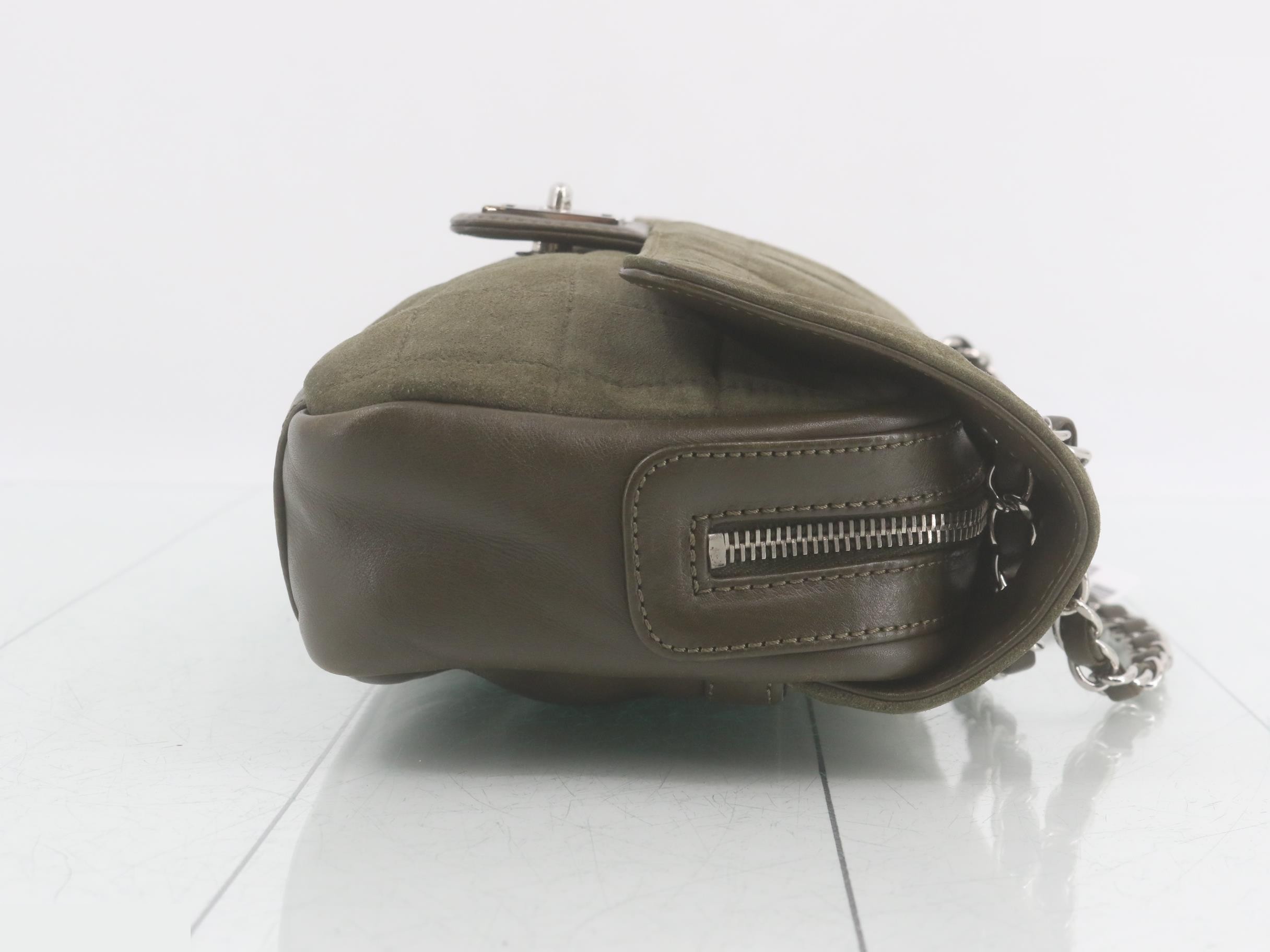 Chocolate bar style, suede x leather, khaki, silver hardware, double chain. — view 3