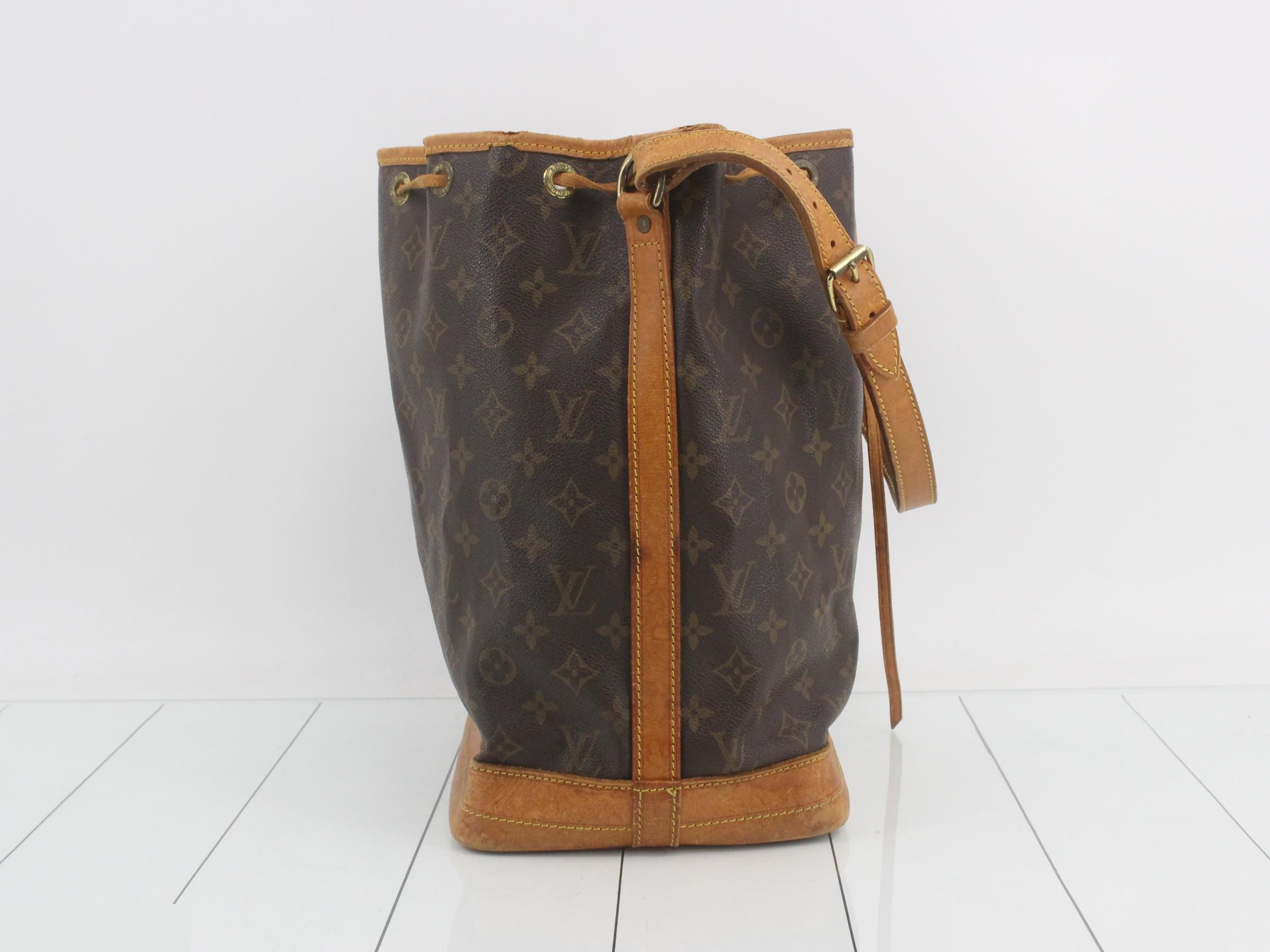 Noe Monogram Shoulder Bag — view 4