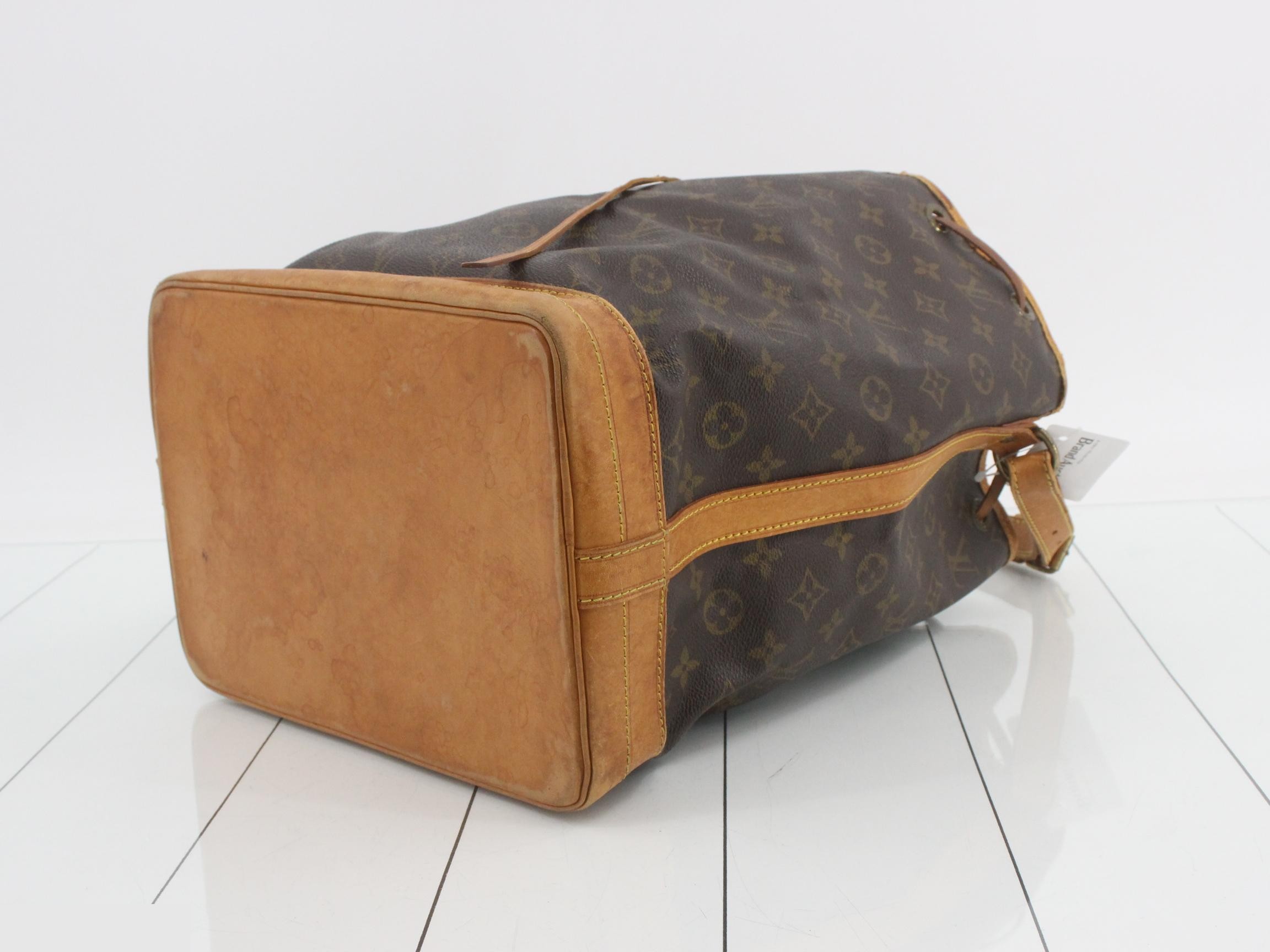 Noe Monogram Shoulder Bag — view 6