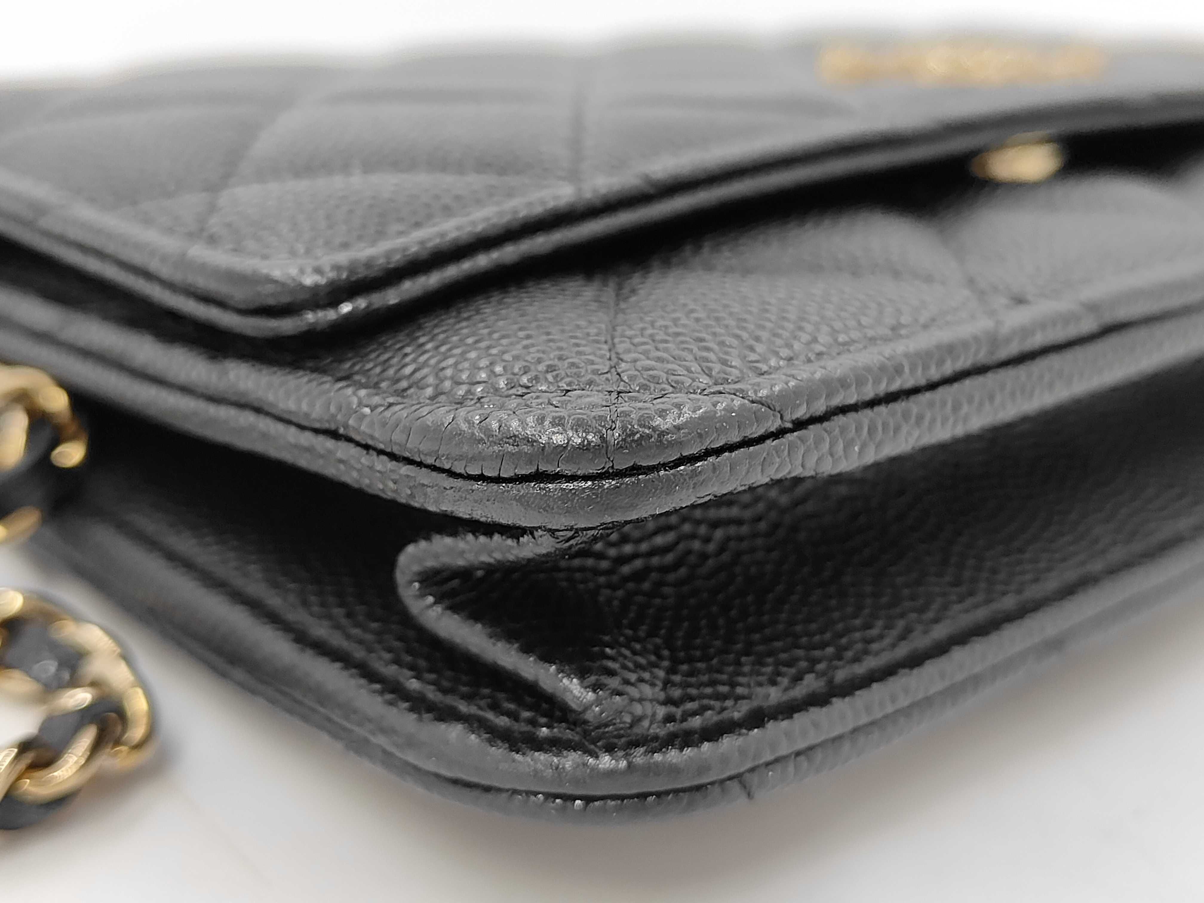 Matelassé Caviar Skin Chain Shoulder Bag — view 5