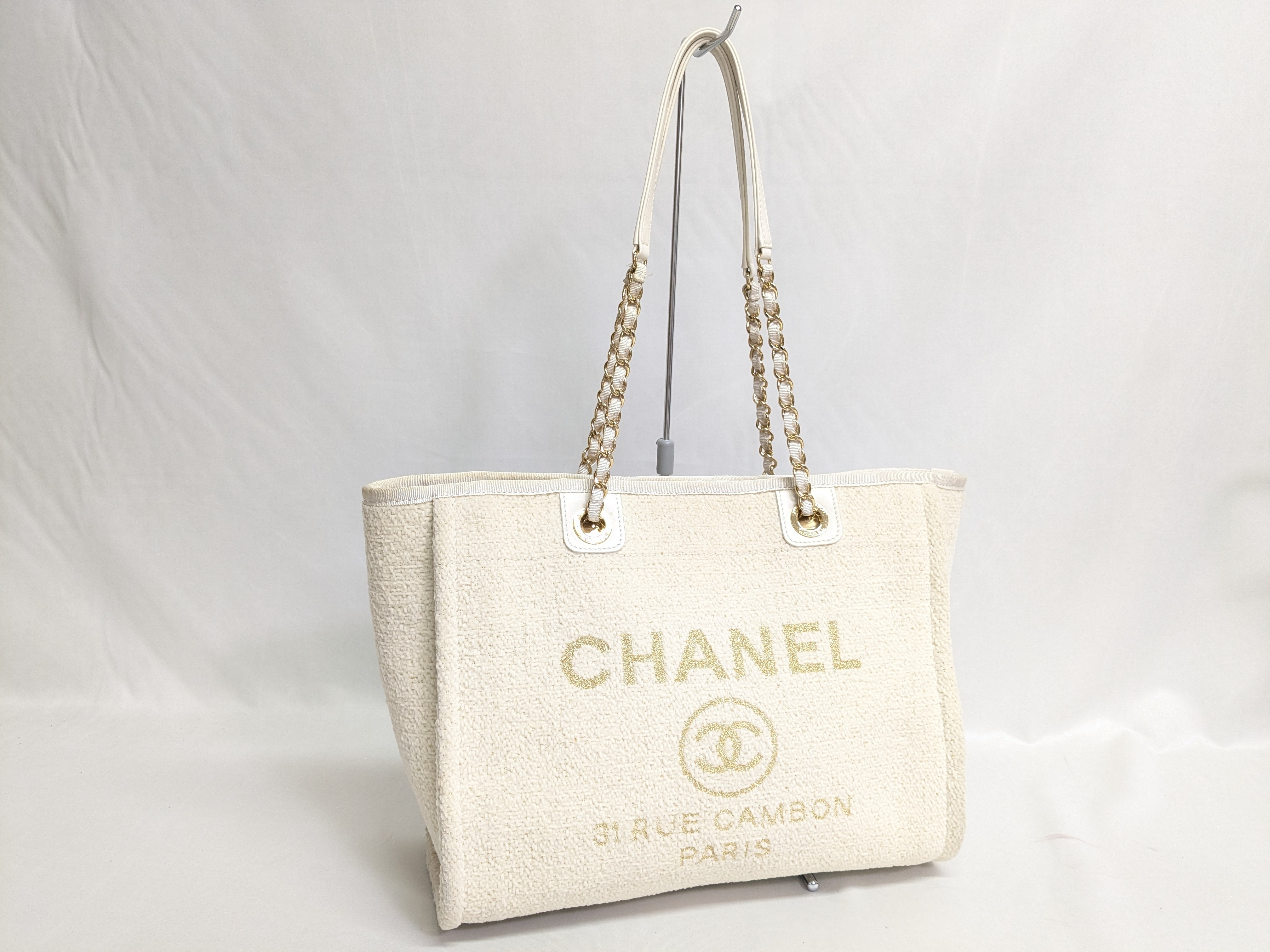 Deauville Chain Tote Bag with Seal and Guarantee Card (28251223) — view 2