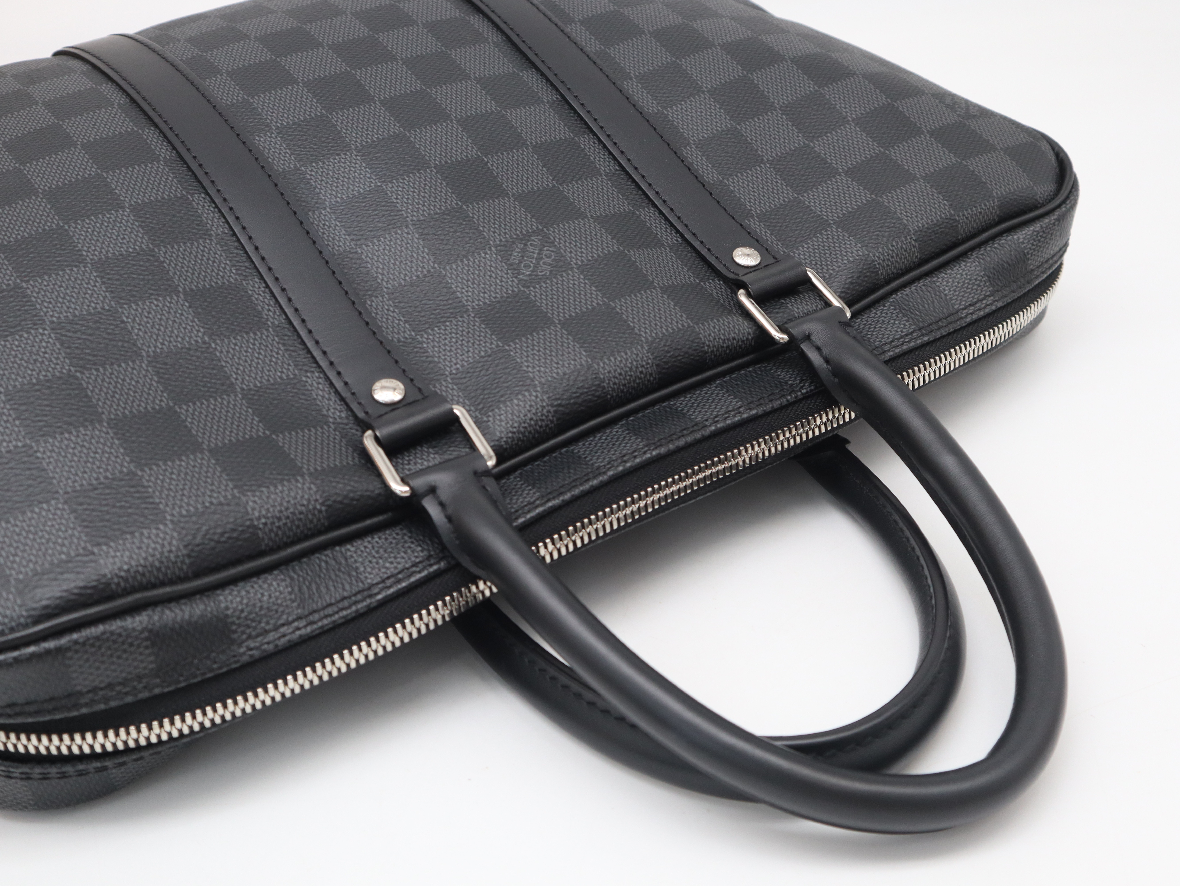 N41478 Damier Graphite Porte Documents Voyage PM Business Bag (RFID detected, includes shoulder strap, padlock, 2 keys, box, and dust bag) — view 6