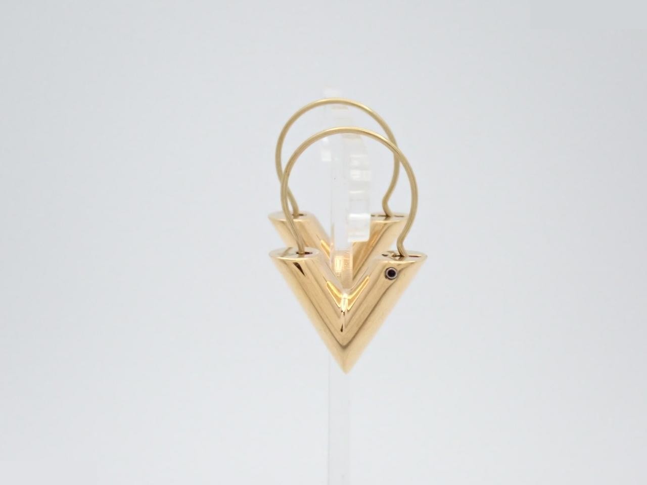 Essential V-shaped earrings — view 3