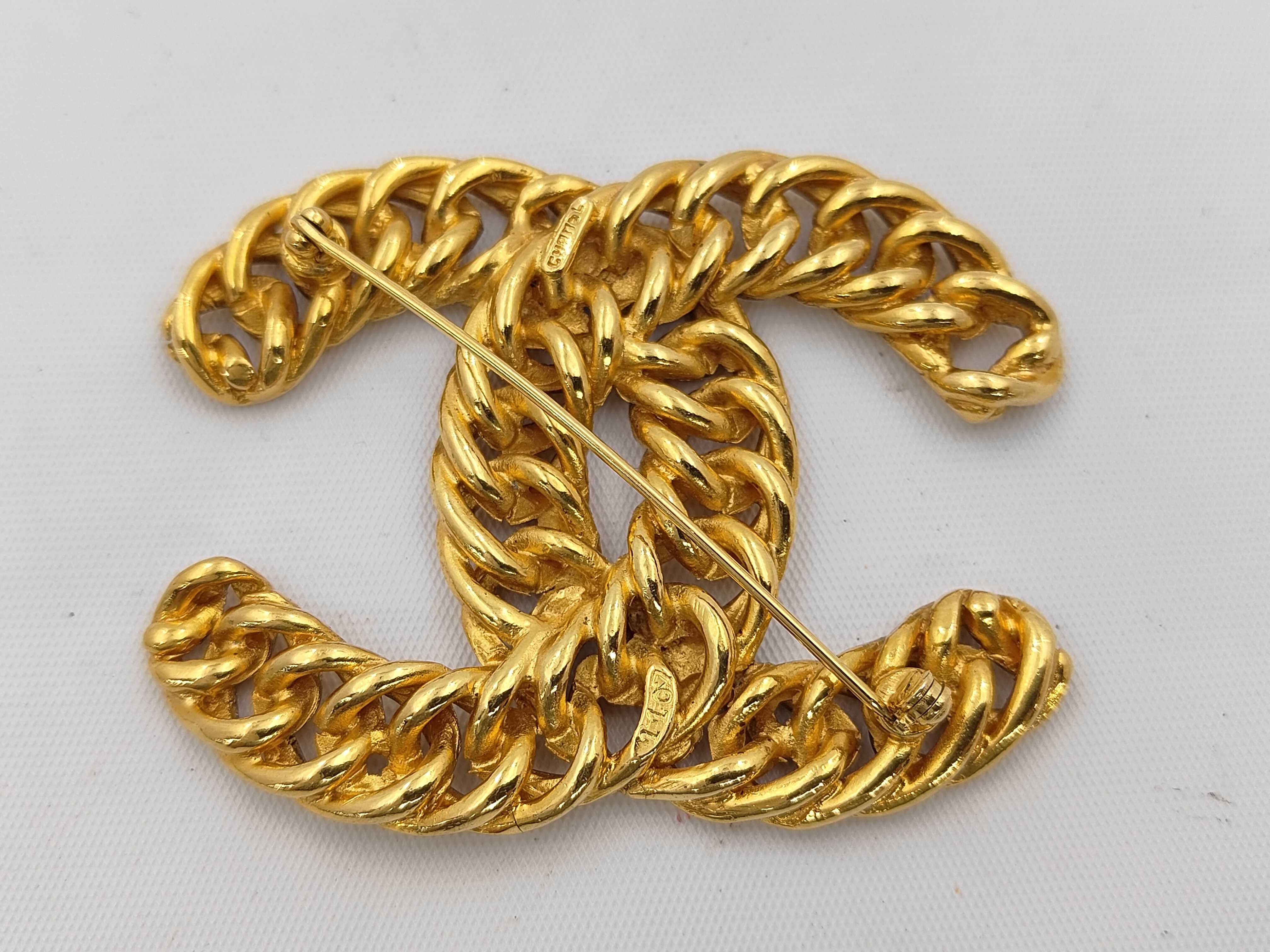 Coco Mark Chain Brooch 1107 GP Brooch — view 2