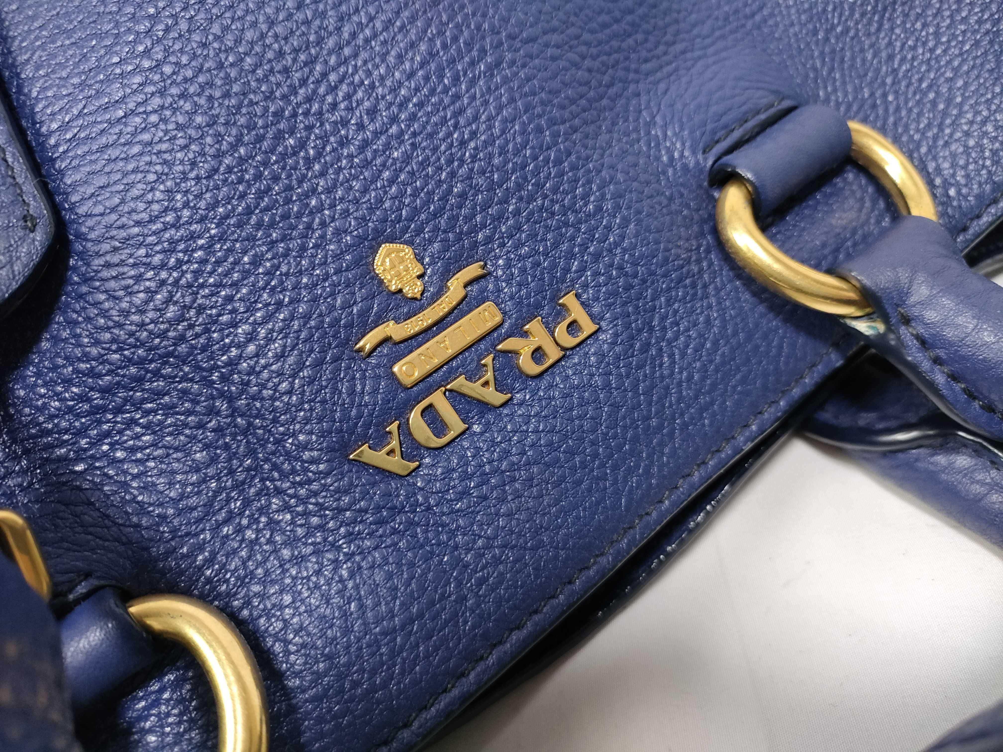 Vitello Daino Blue Handbag — view 11