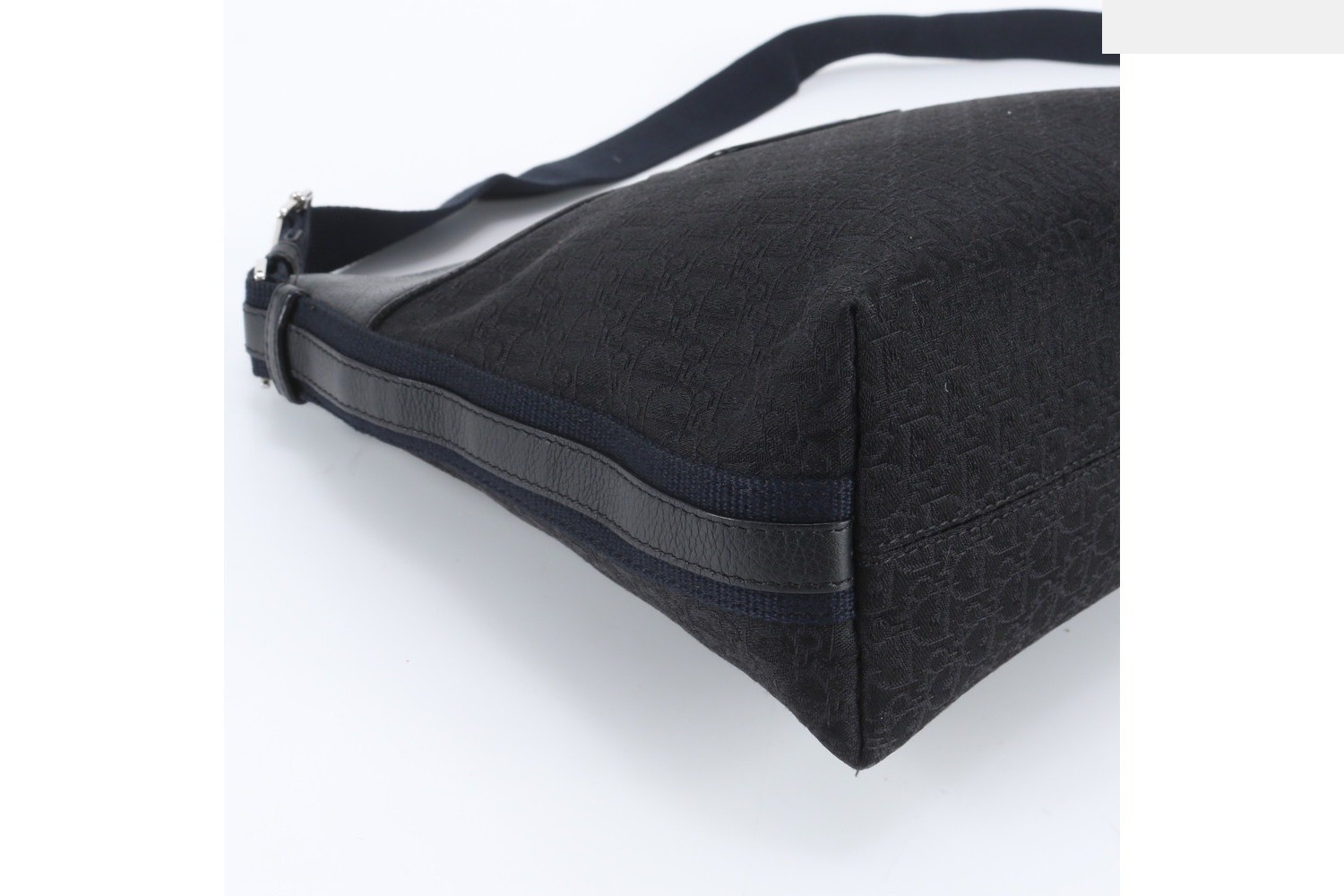 Trotter Canvas Leather Shoulder Bag — view 6