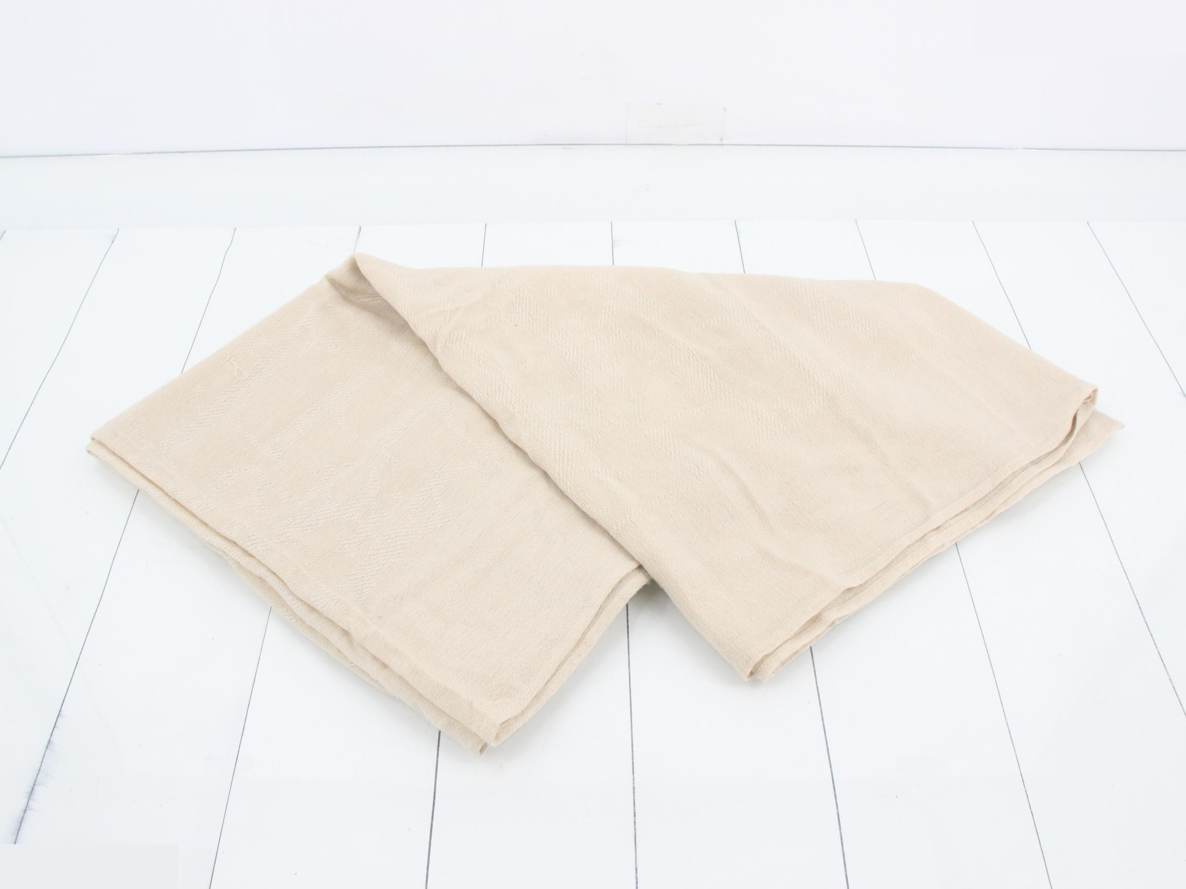 Trotter Shawl, 60% Wool, 40% Silk, Beige — view 2