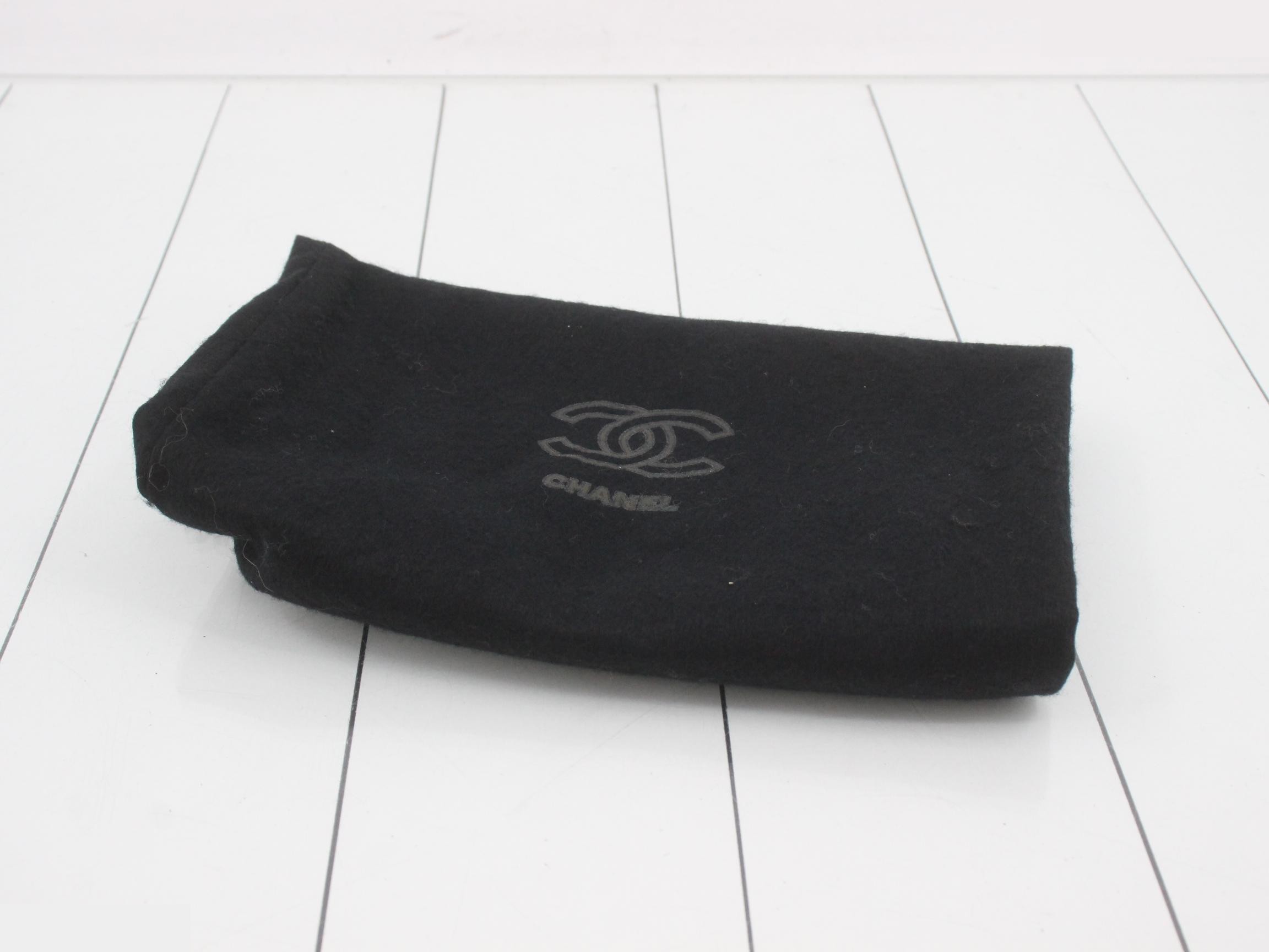 Matelassé clutch bag, lambskin, black — view 7