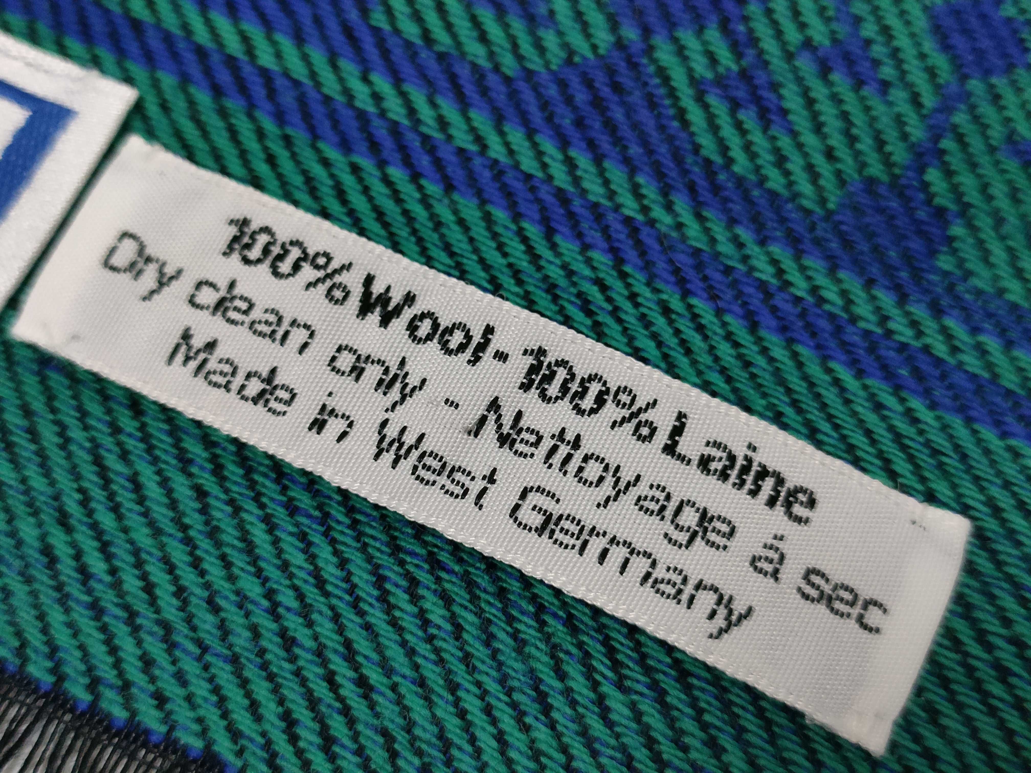 Large Shawl and Other Accessories — view 4