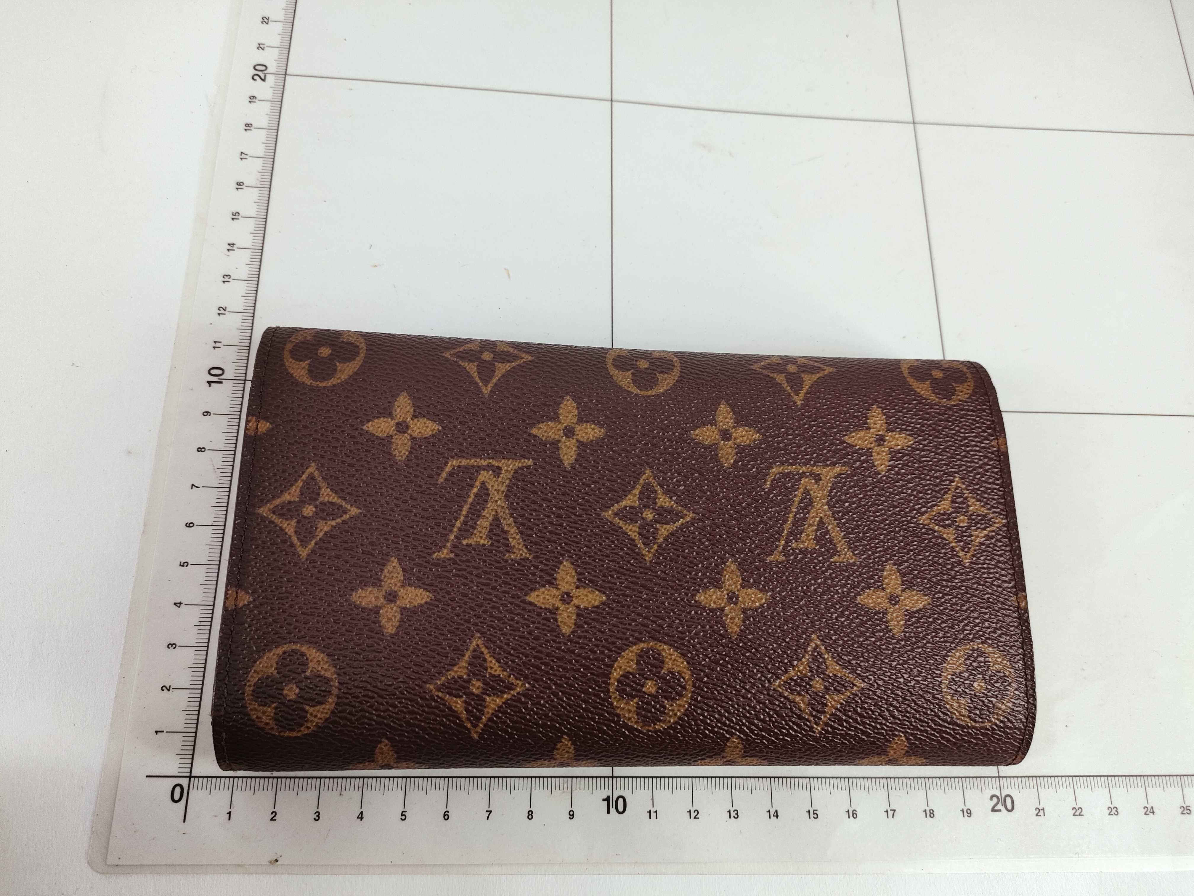Monogram / Monogram / Portefeuille Tresor International / M61215 / TH0010 / Long Wallet / PVC Wallet — view 2